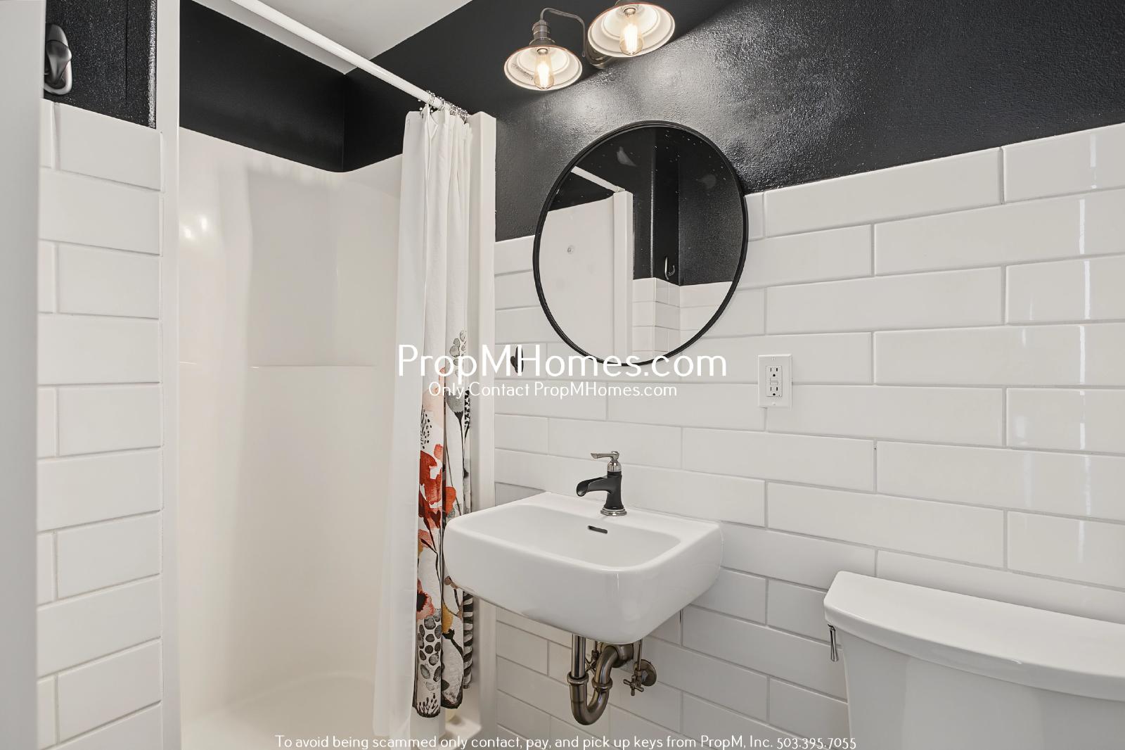 Beautifully Updated 4 Bedroom Home in Hillsboro! property image
