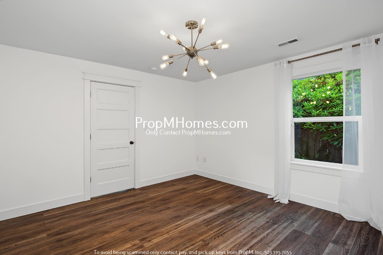Beautifully Updated 4 Bedroom Home in Hillsboro! property image