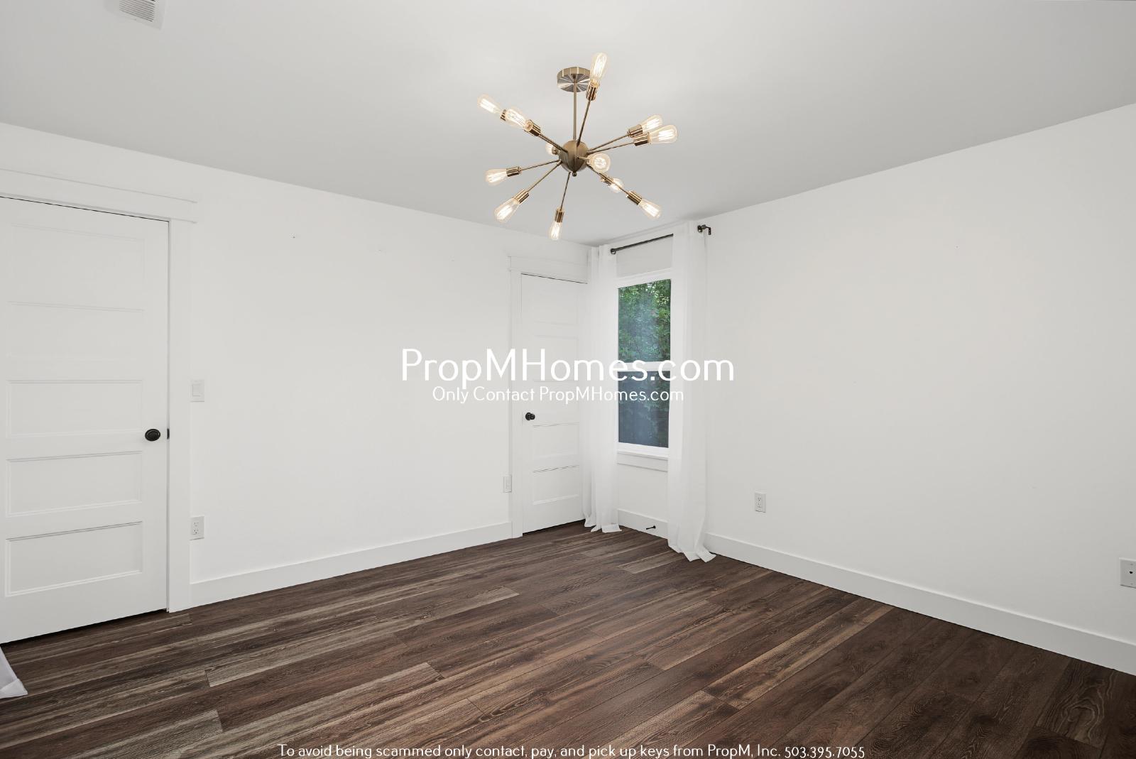 Beautifully Updated 4 Bedroom Home in Hillsboro! property image