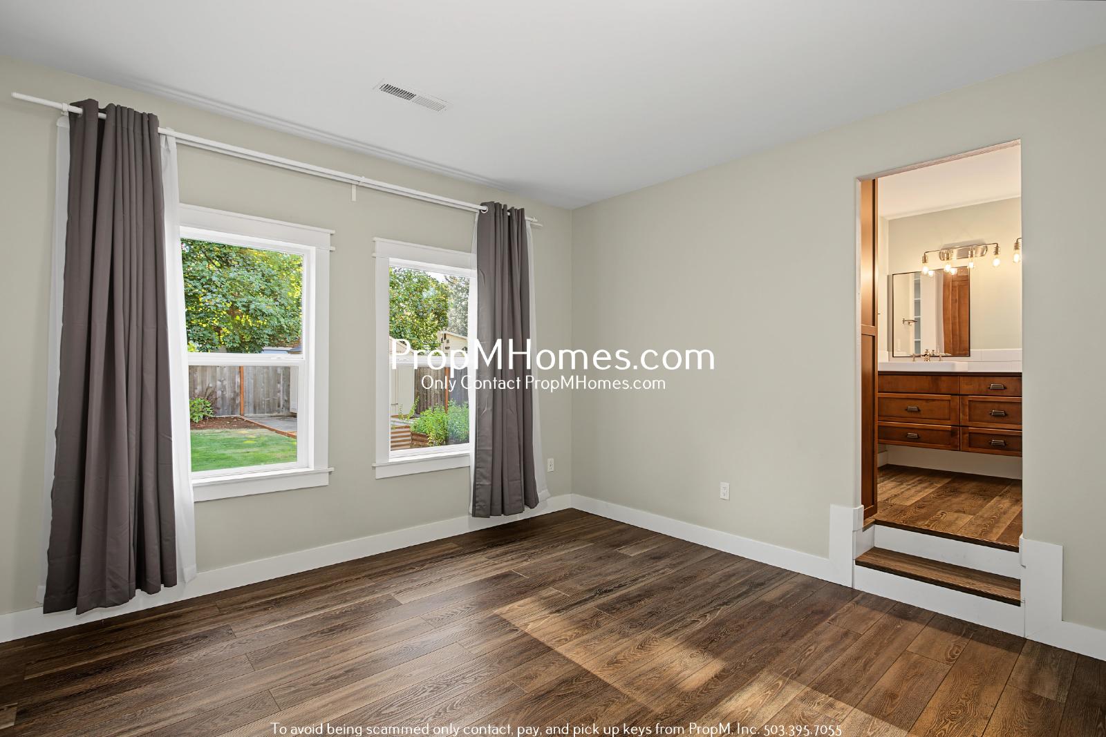 Beautifully Updated 4 Bedroom Home in Hillsboro! property image