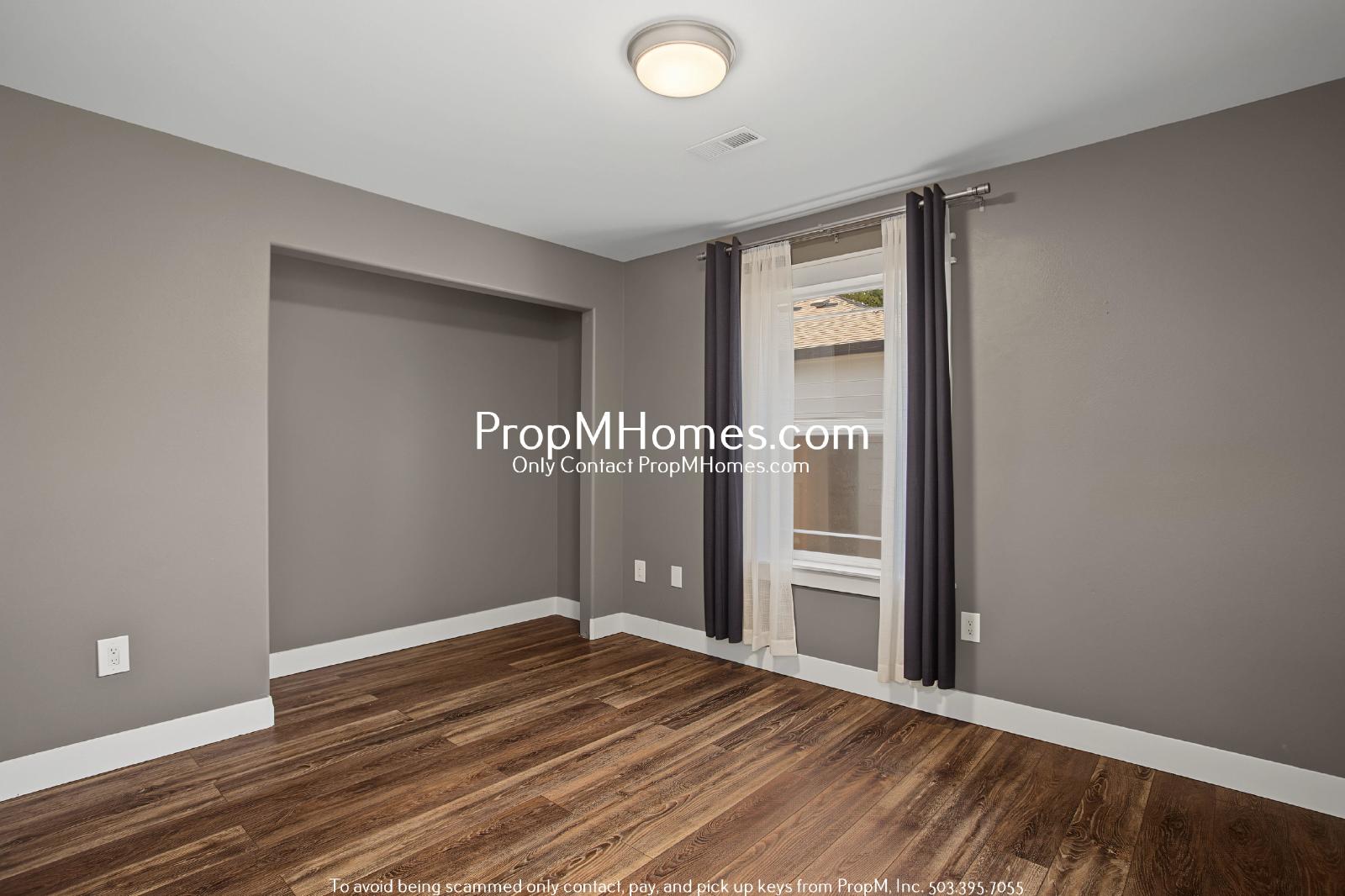 Beautifully Updated 4 Bedroom Home in Hillsboro! property image