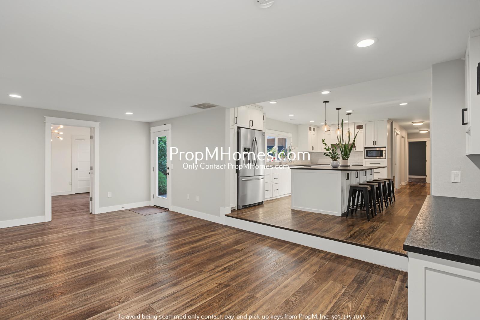 Beautifully Updated 4 Bedroom Home in Hillsboro! property image