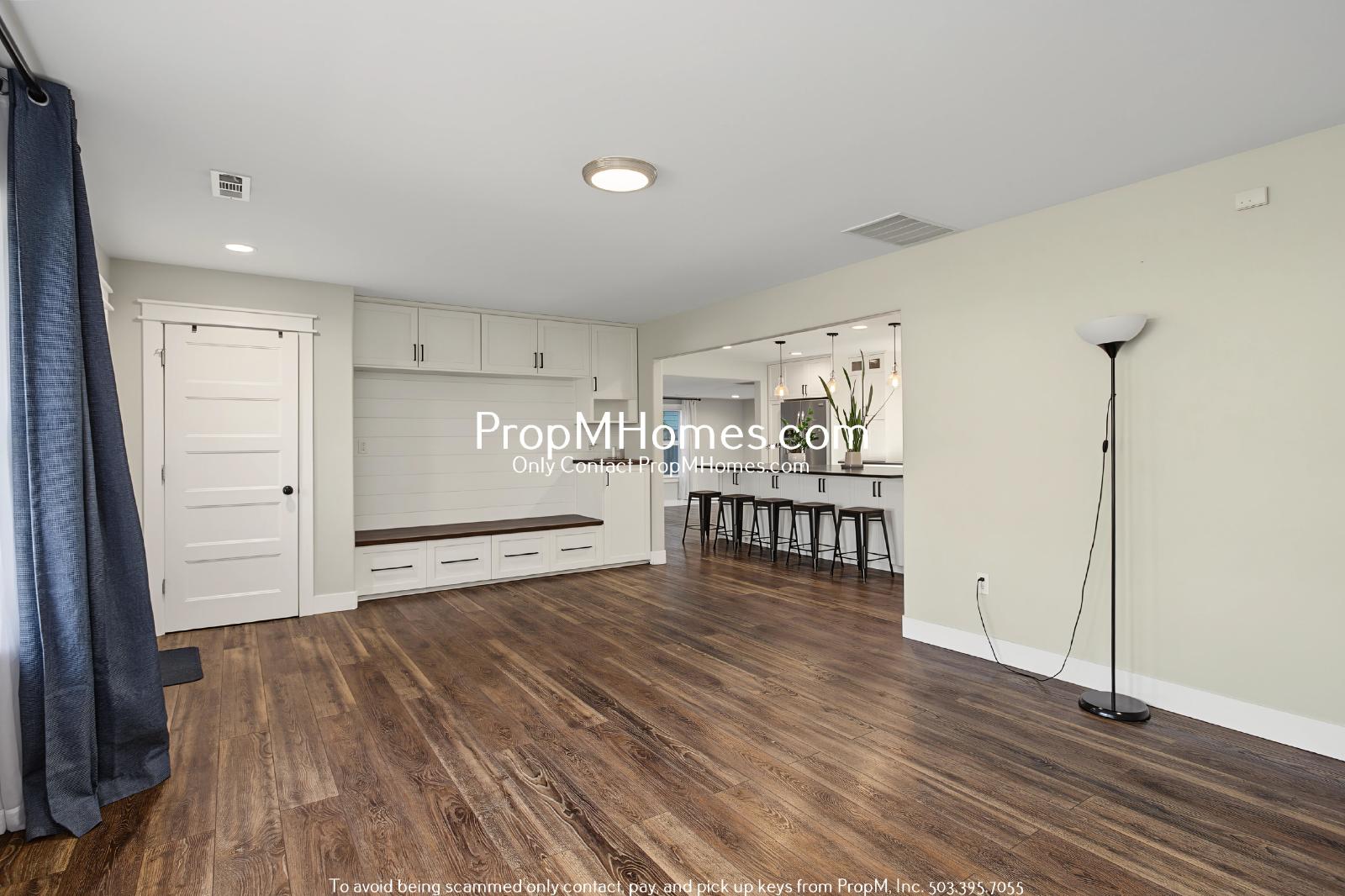 Beautifully Updated 4 Bedroom Home in Hillsboro! property image