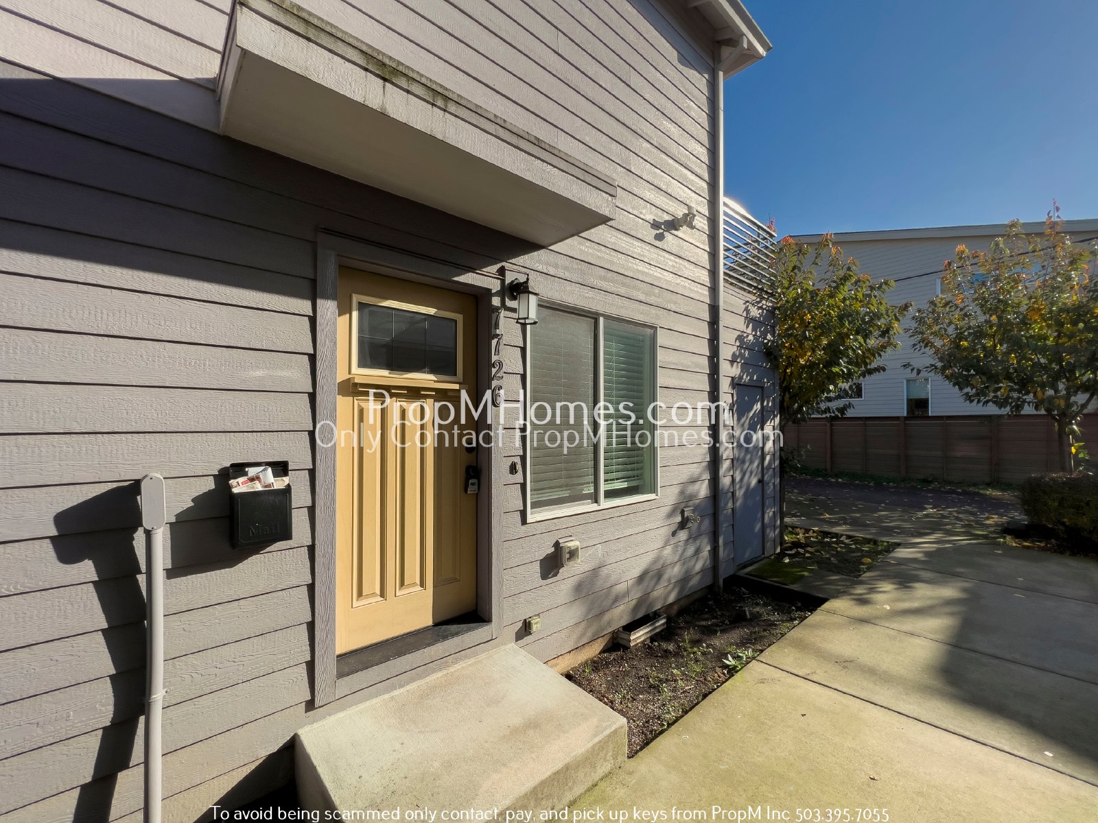 Enchanting 2-Bedroom Gem in SE Portland - End Unit! property image