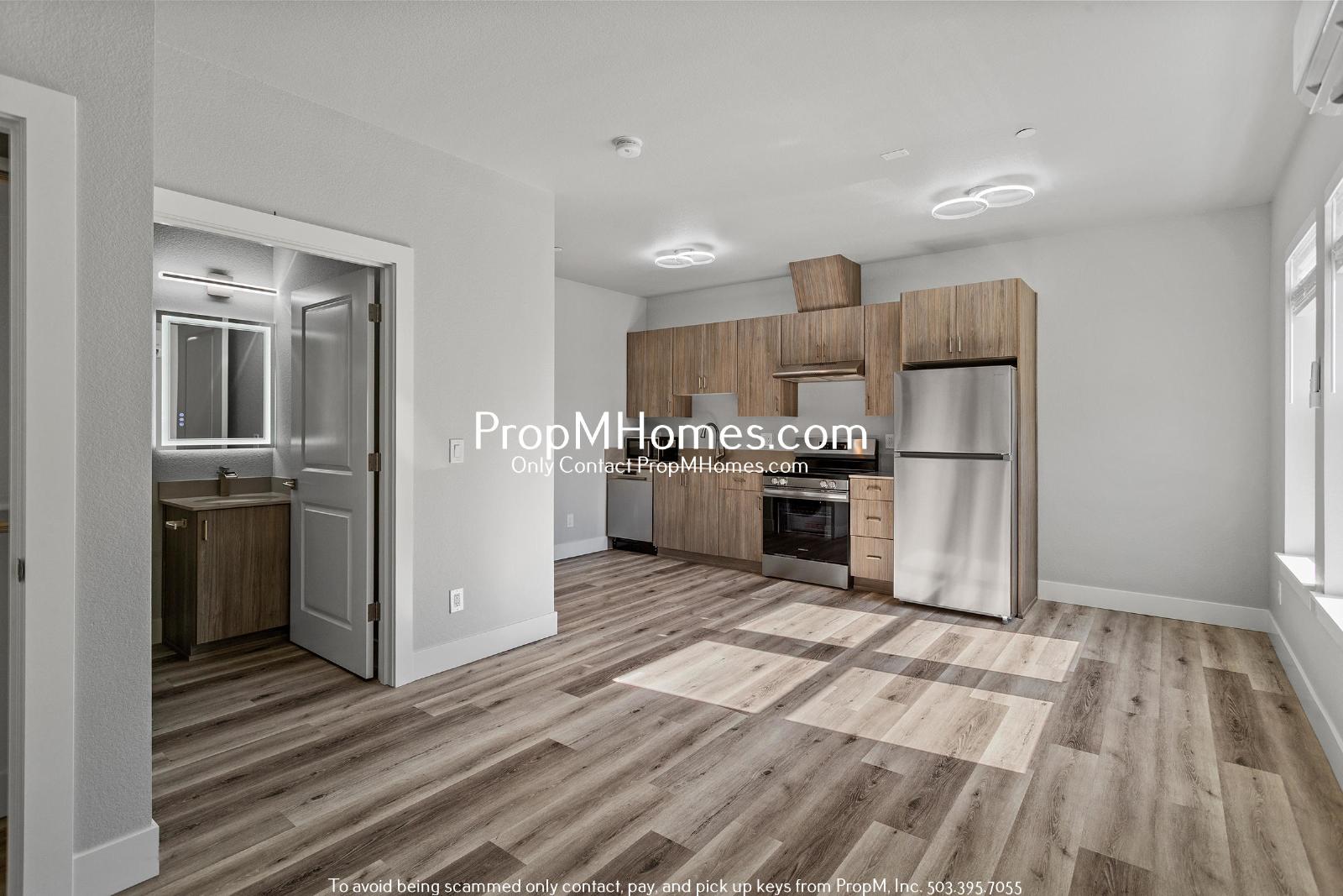 Brand New Studio Steps Away from Multnomah Village + Move in Special! property image