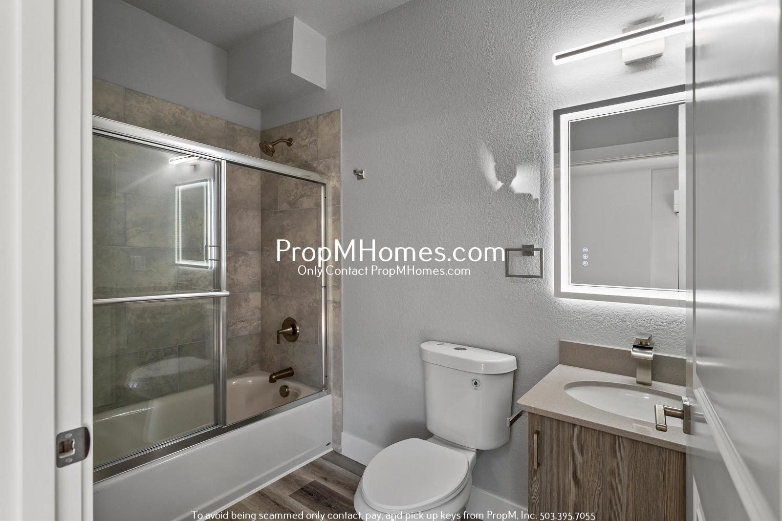 Brand New Studio Steps Away from Multnomah Village + Move in Special! property image