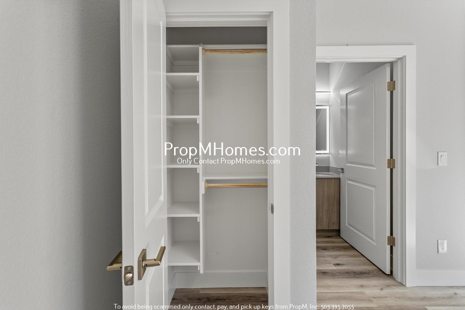 Brand New Studio Steps Away from Multnomah Village + Move in Special! property image