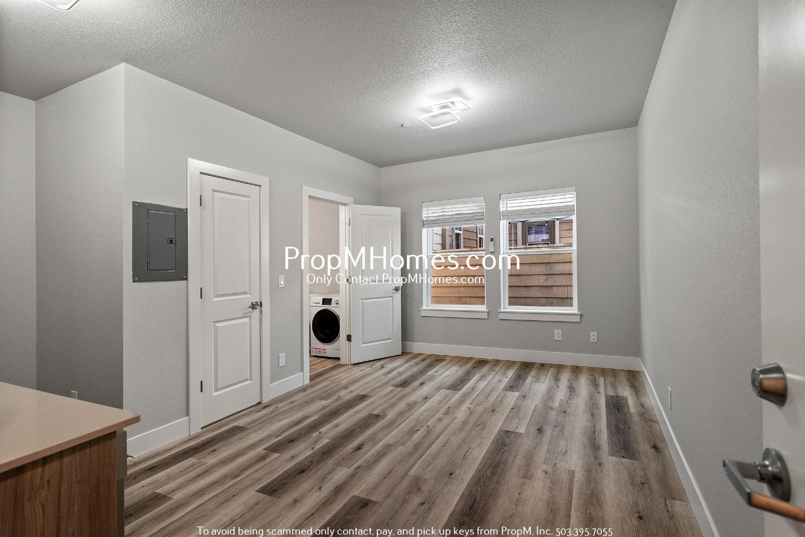 Brand New Studio Steps Away from Multnomah Village + Move in Special! property image