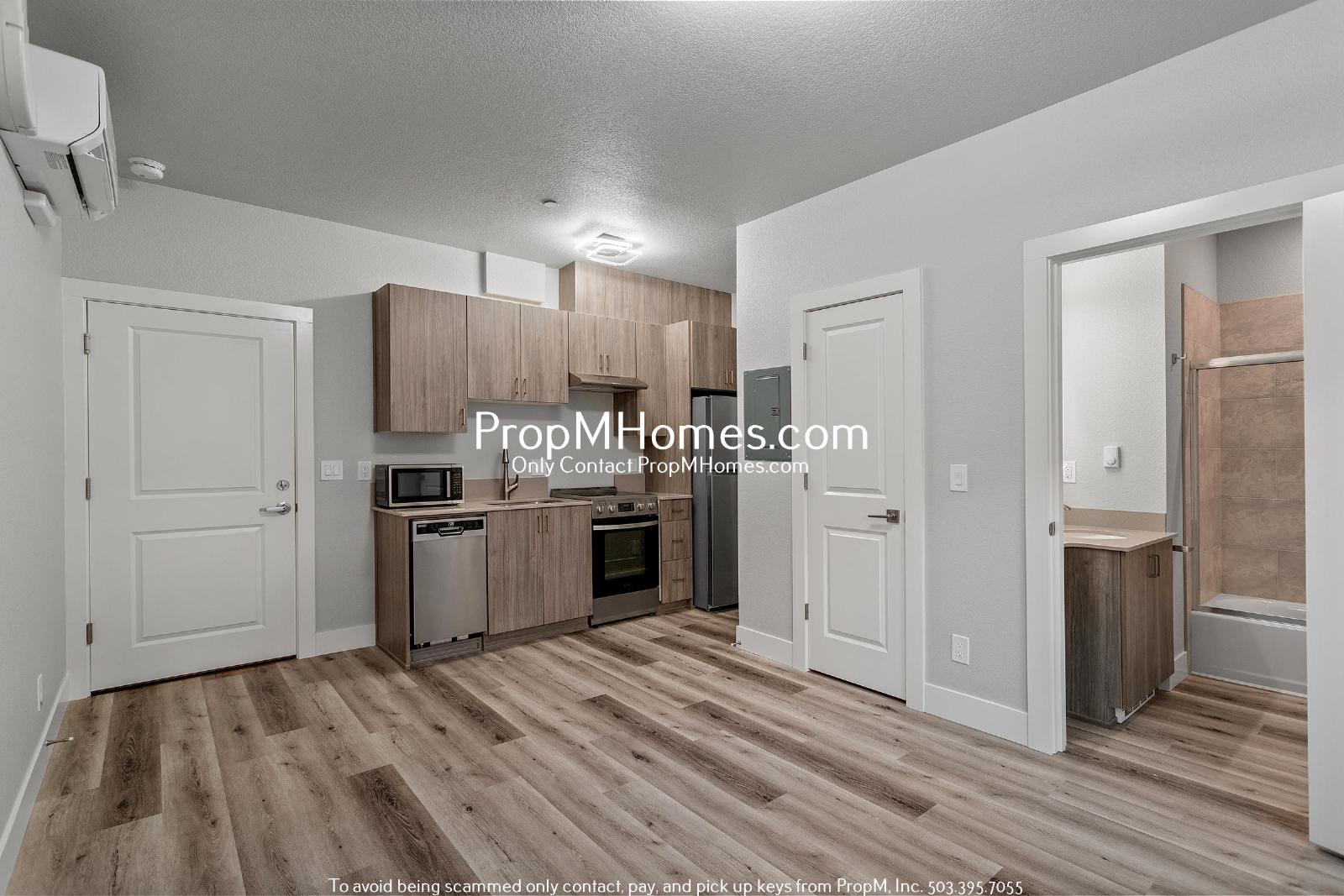 Brand New Studio Steps Away from Multnomah Village + Move in Special! property image