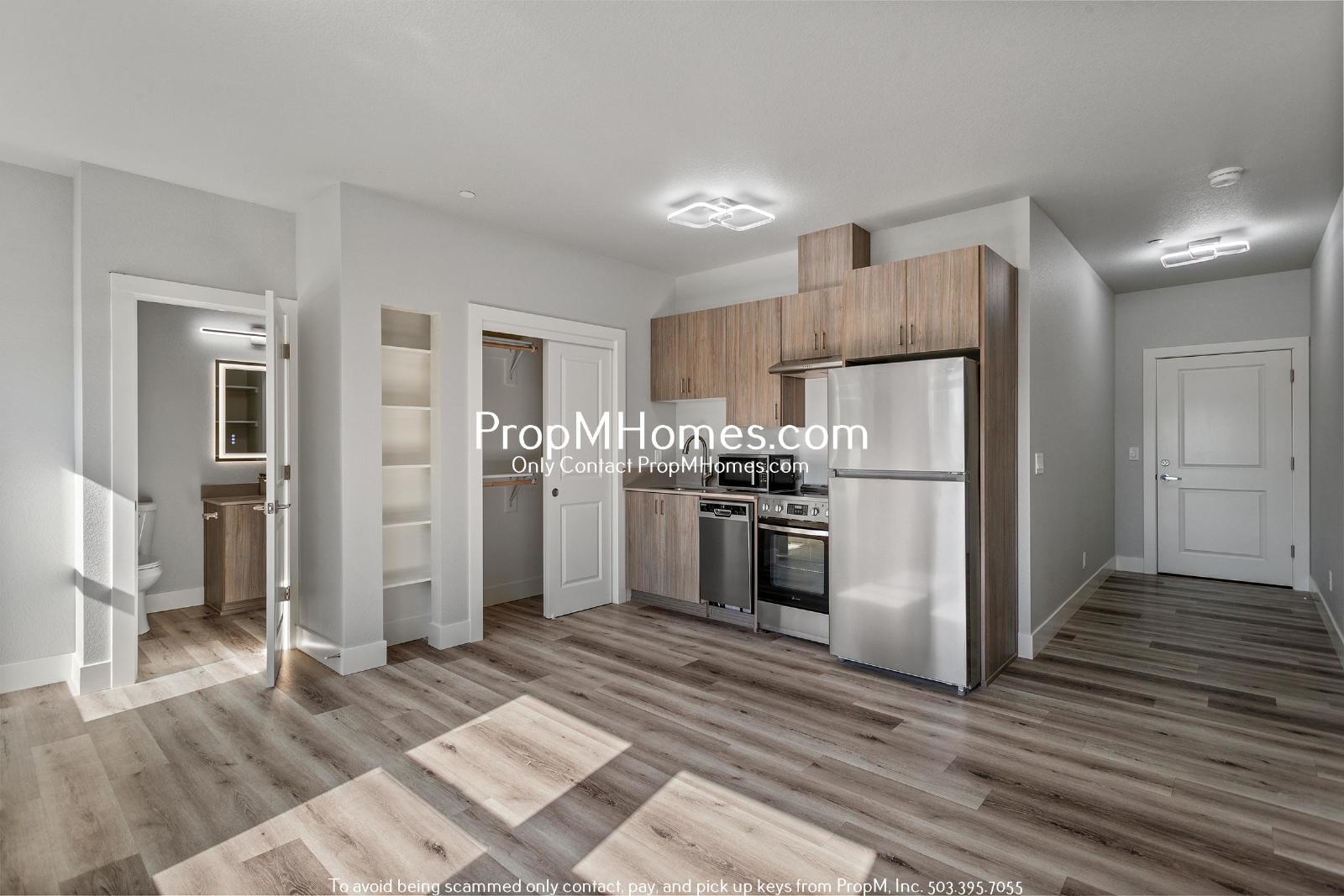 Brand New Studio Steps Away from Multnomah Village + Move in Special! property image