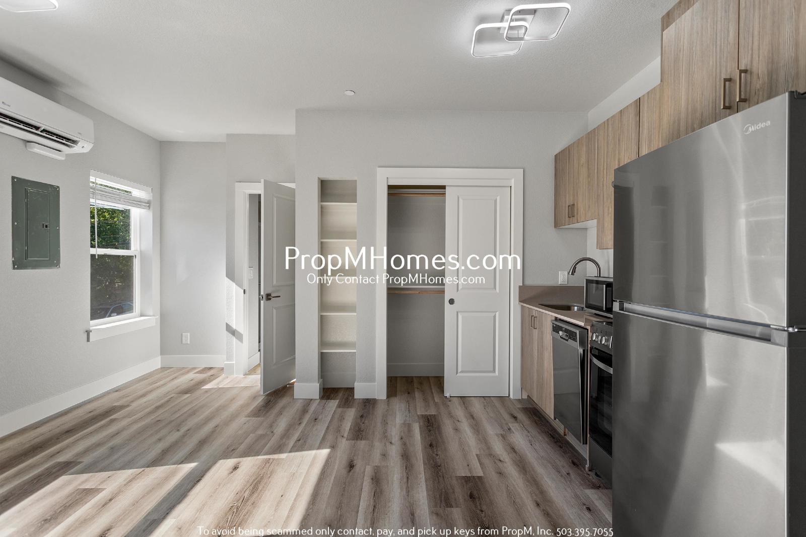 Brand New Studio Steps Away from Multnomah Village + Move in Special! property image