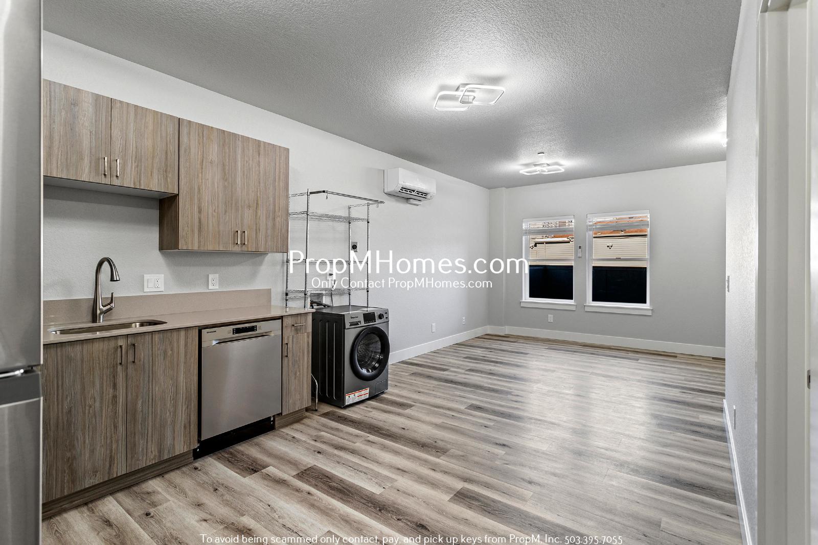 Brand New Studio Steps Away from Multnomah Village + Move in Special! property image