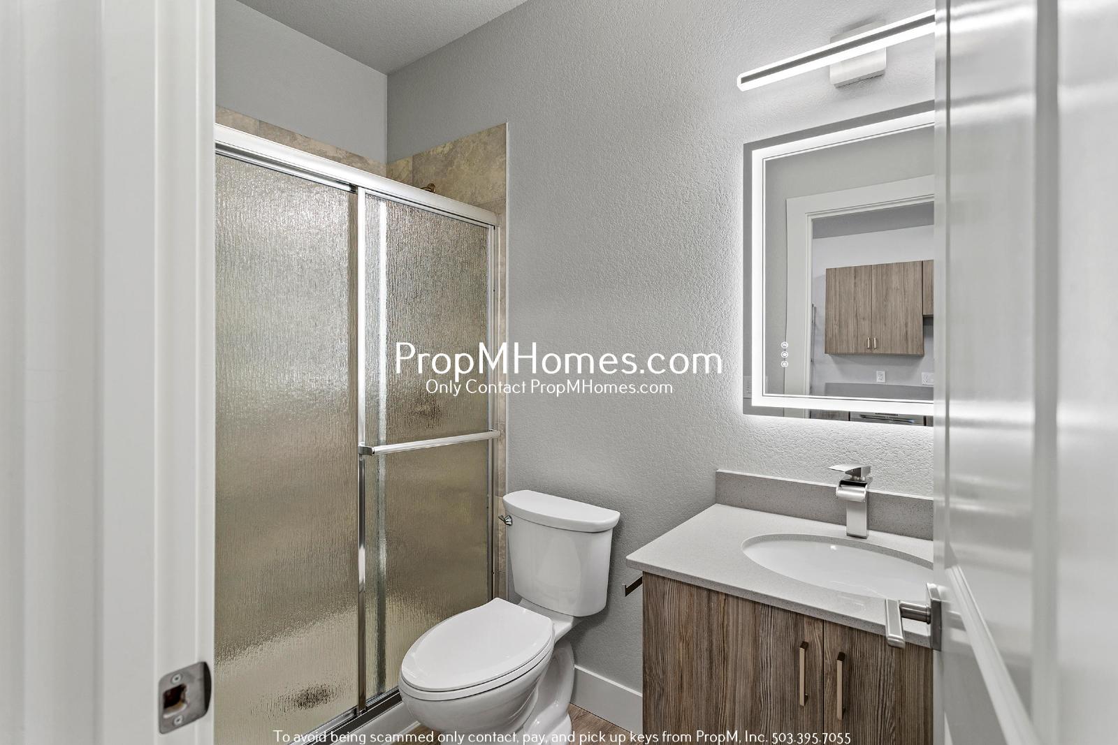 Brand New Studio Steps Away from Multnomah Village + Move in Special! property image