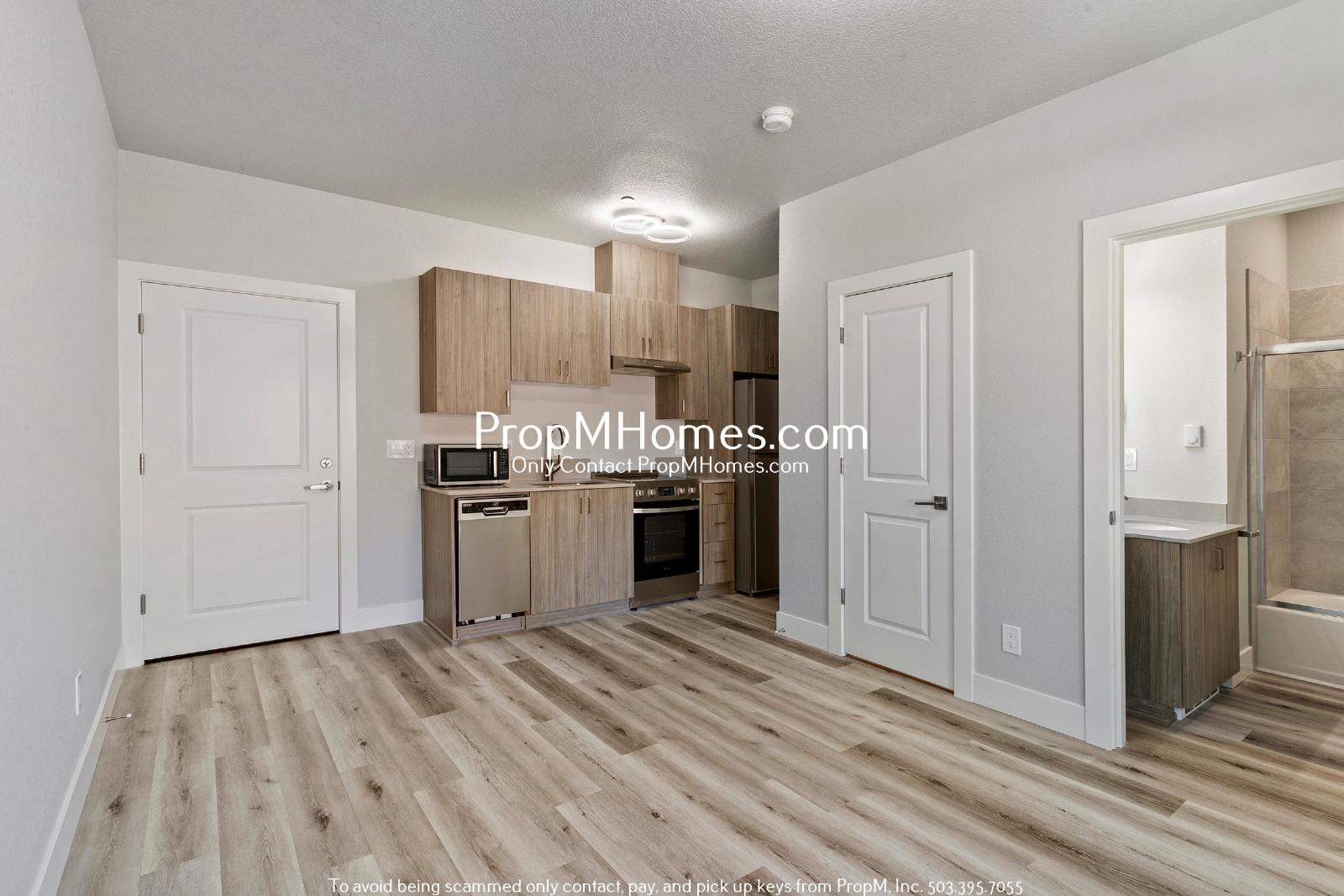 Brand New Studio Steps Away from Multnomah Village + Move in Special! property image