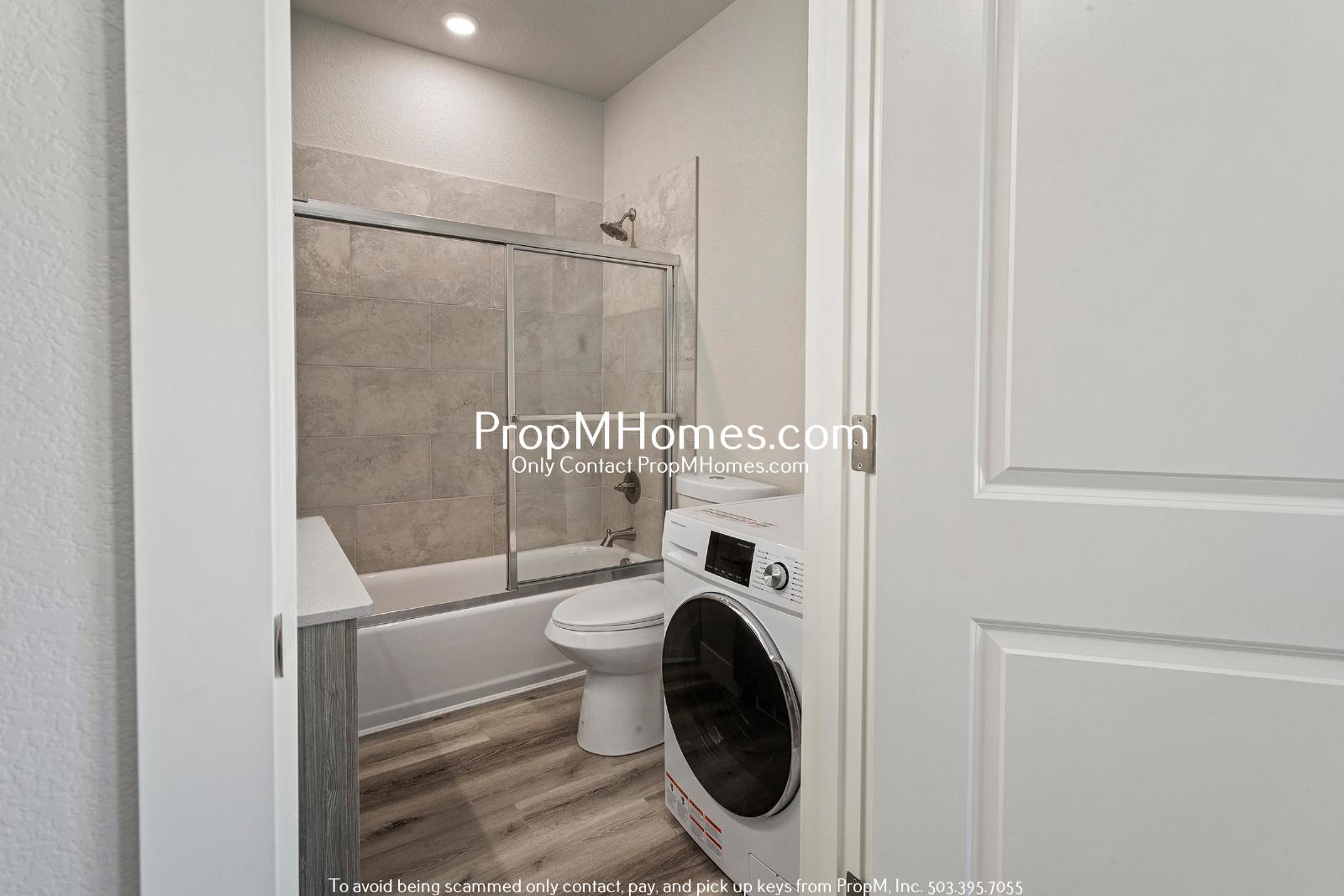 Brand New Studio Steps Away from Multnomah Village + Move in Special! property image