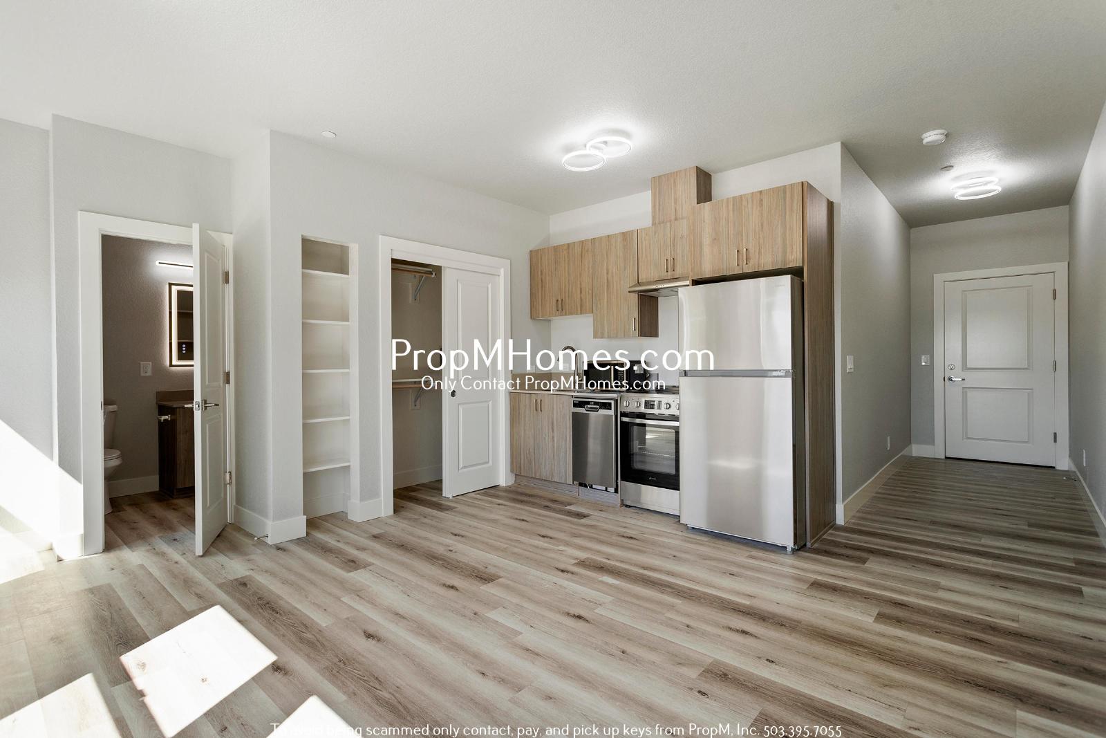 Brand New Studio Steps Away from Multnomah Village + Move in Special! property image
