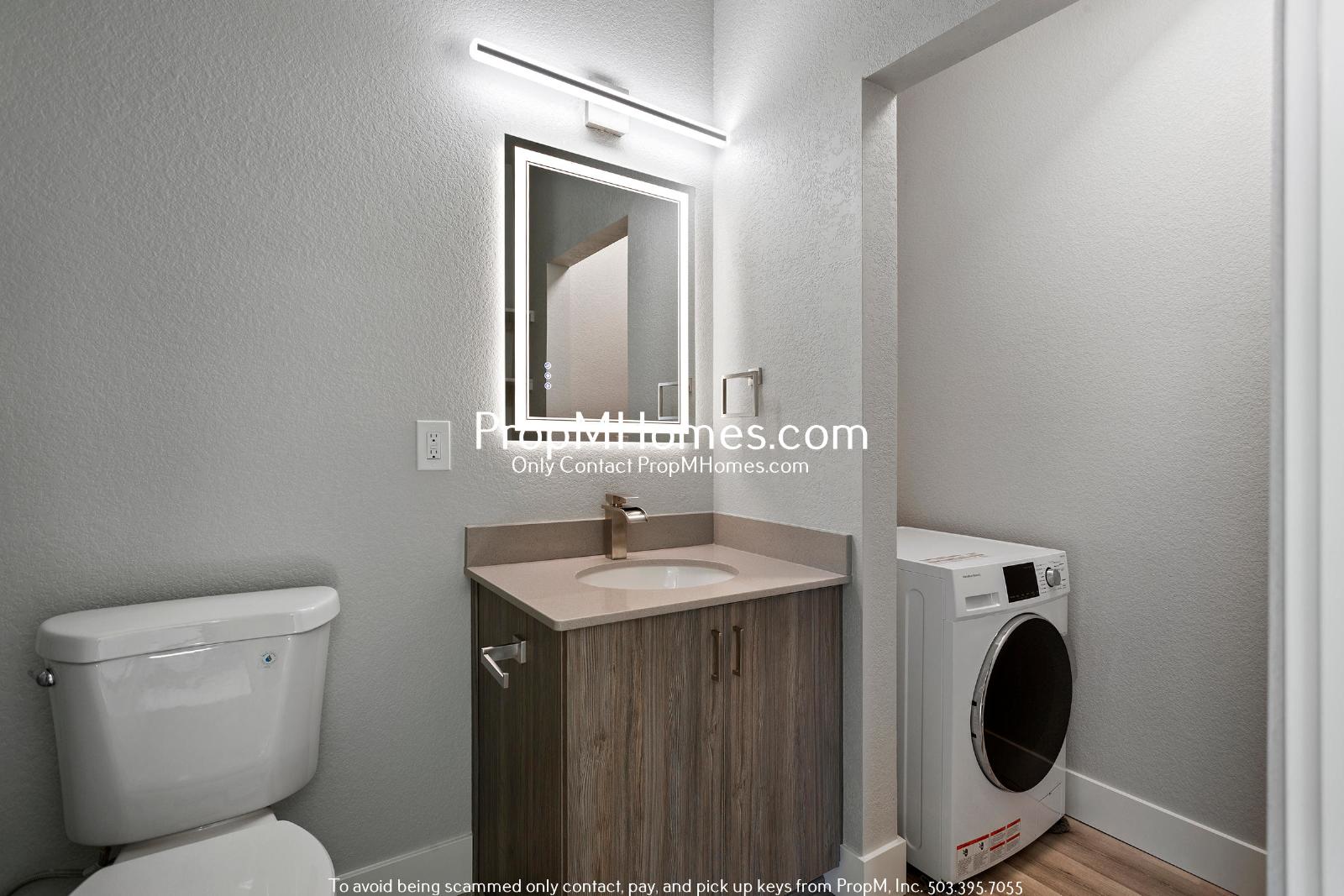 Brand New Studio Steps Away from Multnomah Village + Move in Special! property image