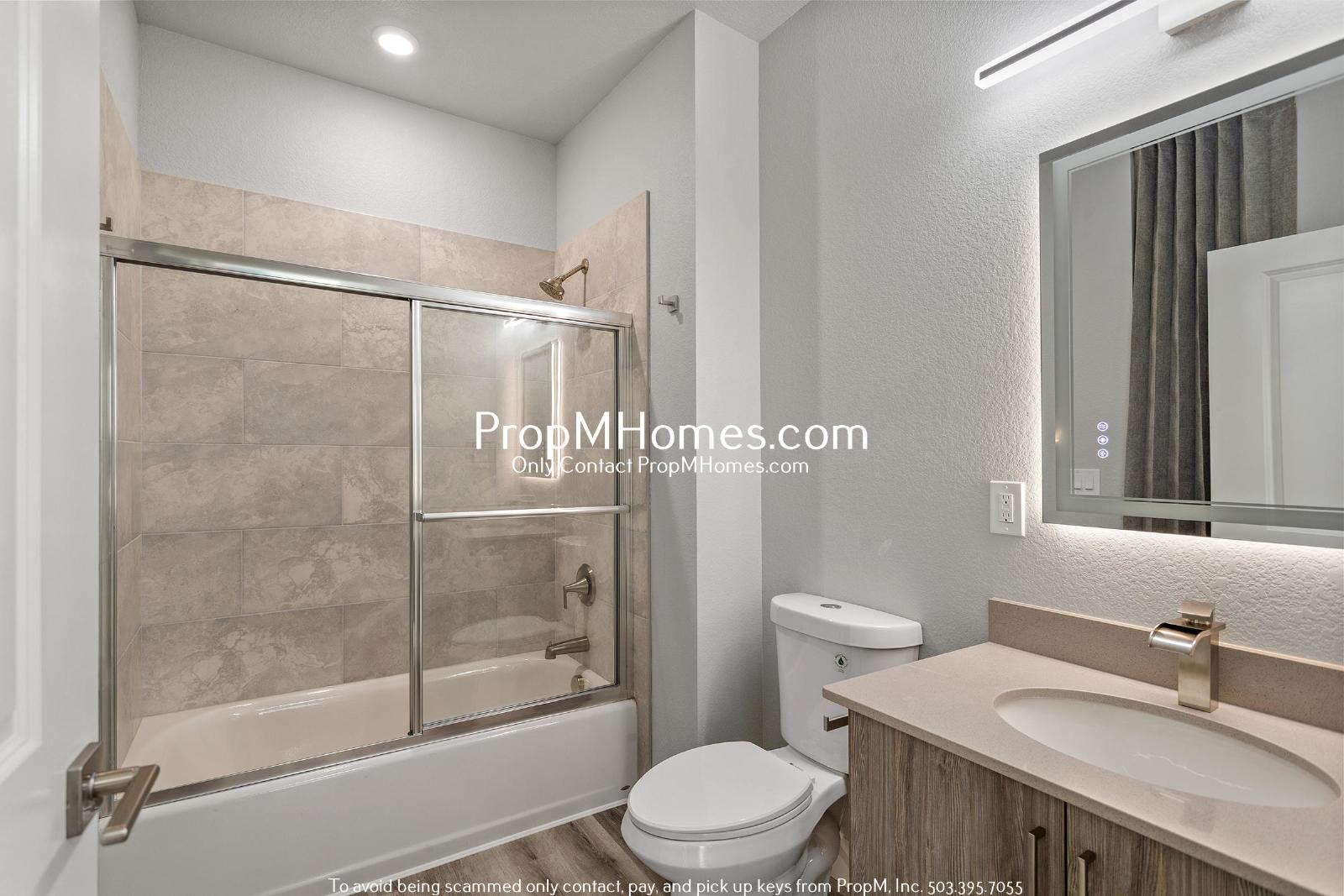 Brand New 2 Bedroom Steps Away from Multnomah Village + Move in Special! property image