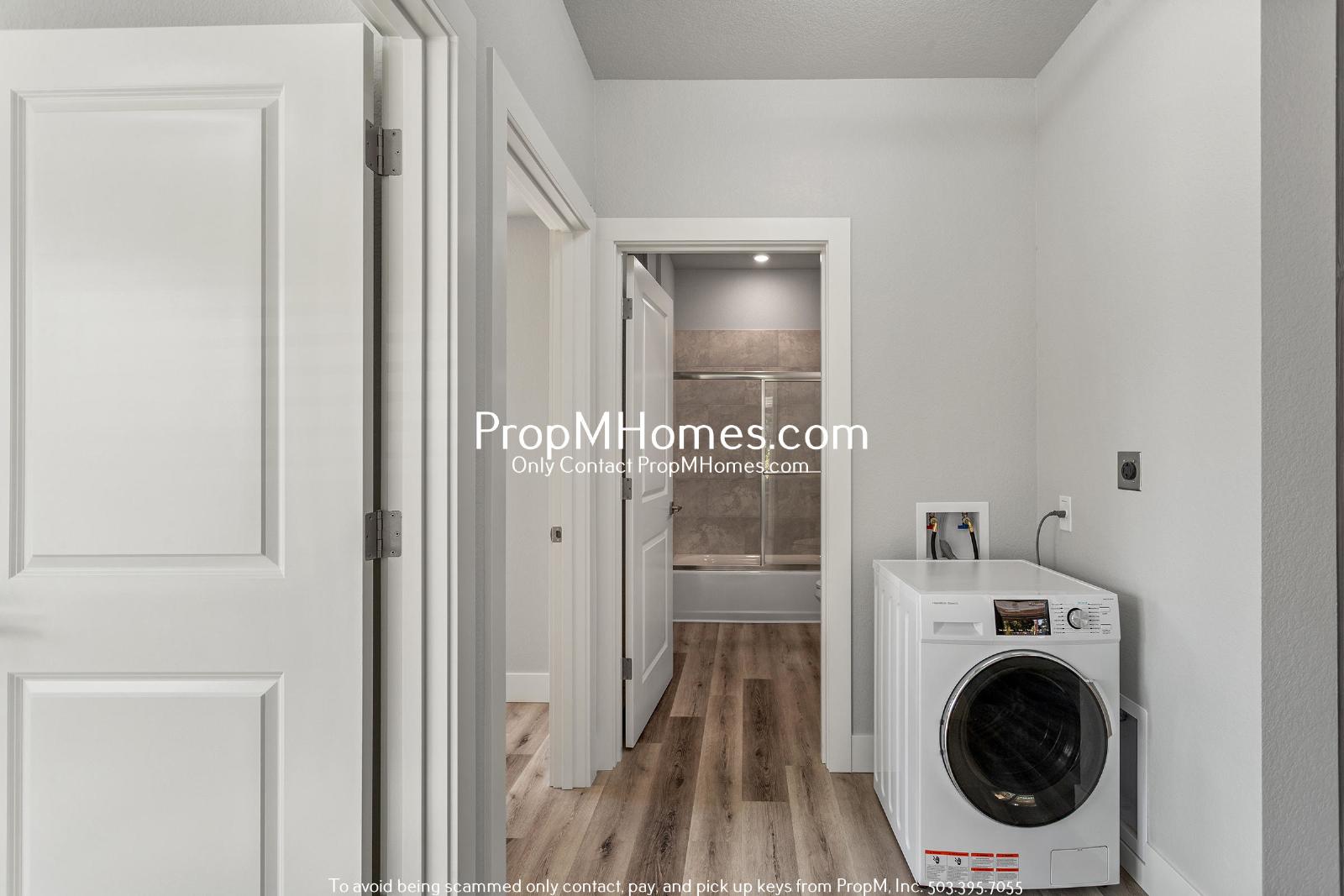 Brand New 2 Bedroom Steps Away from Multnomah Village + Move in Special! property image