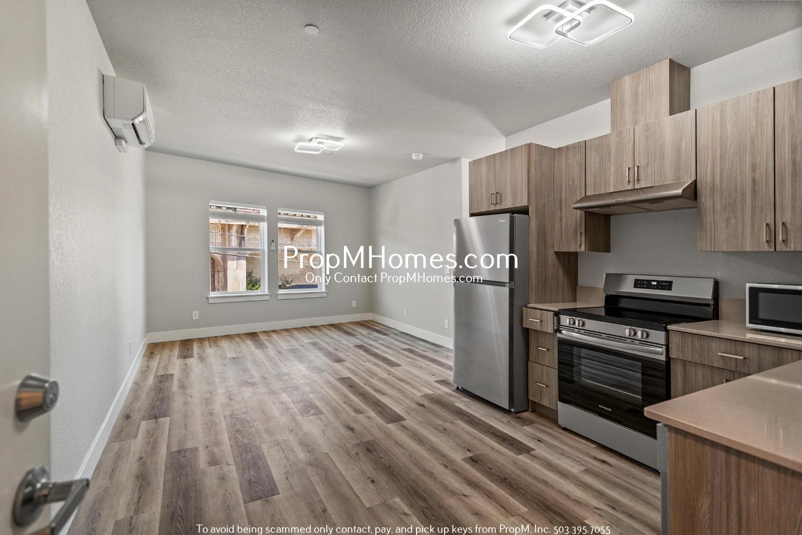 Brand New 2 Bedroom Steps Away from Multnomah Village + Move in Special! property image