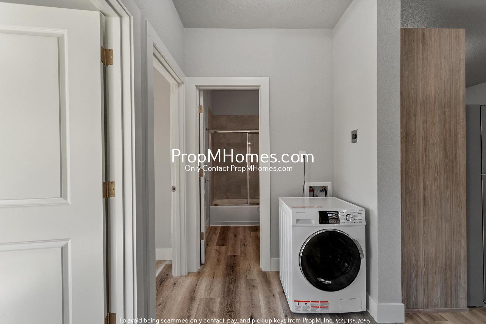Brand New 2 Bedroom Steps Away from Multnomah Village + Move in Special! property image