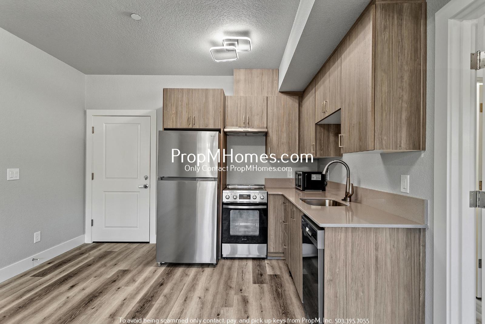 Brand New 2 Bedroom Steps Away from Multnomah Village + Move in Special! property image