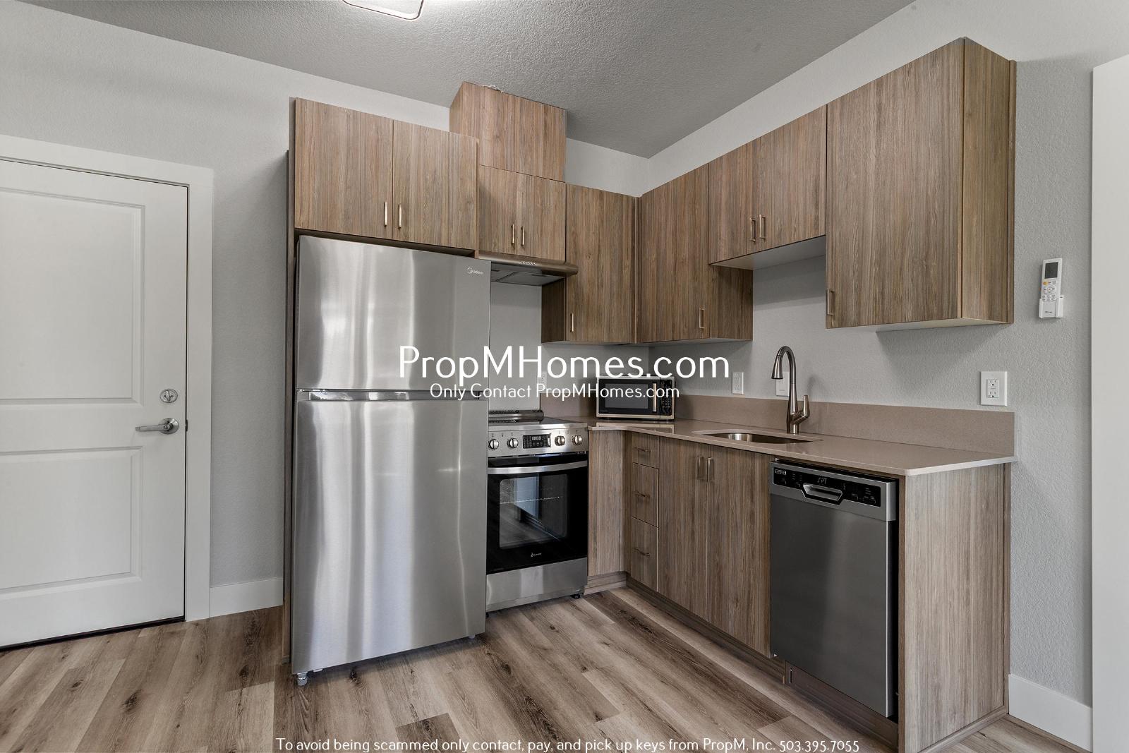 Brand New 2 Bedroom Steps Away from Multnomah Village + Move in Special! property image