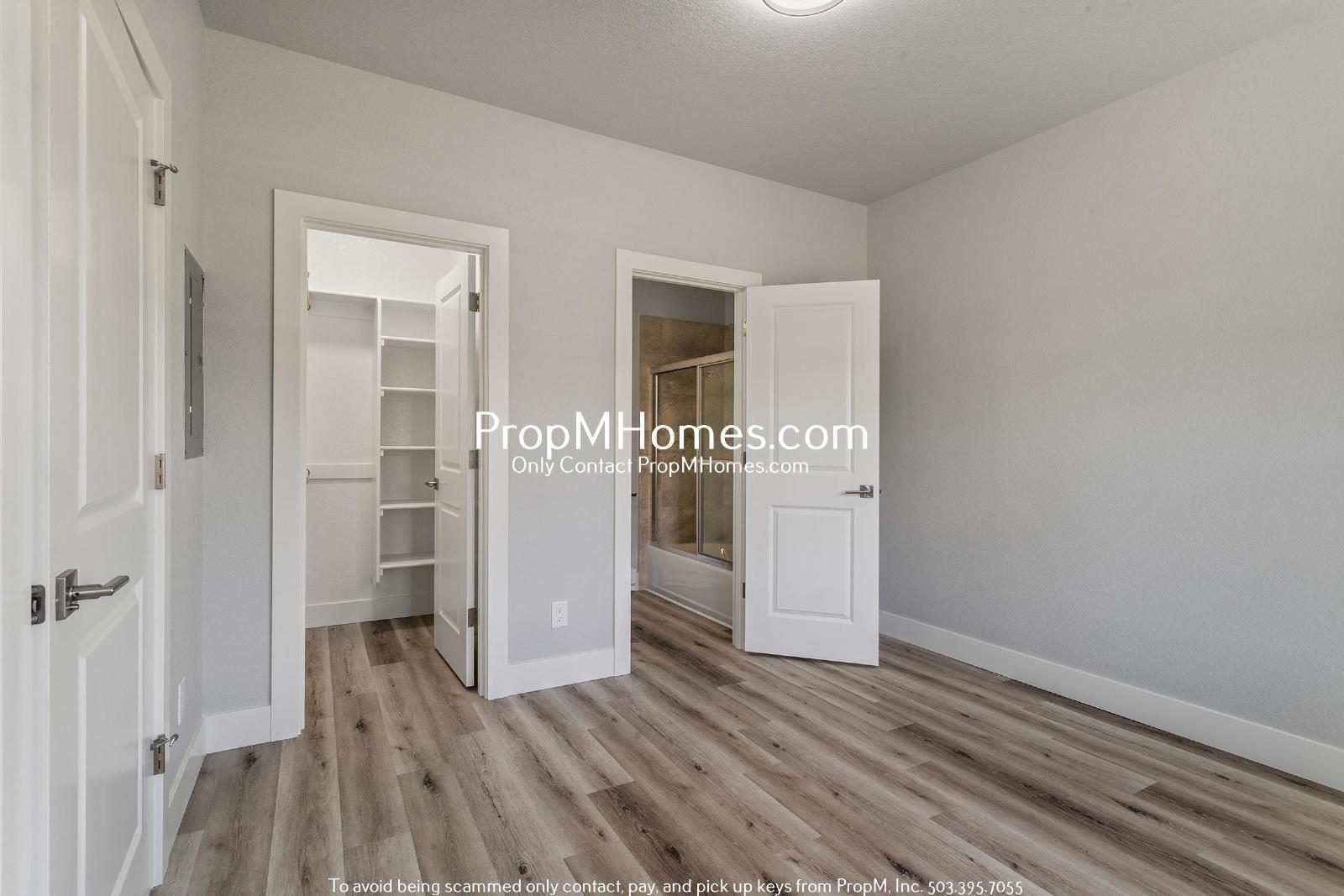 Brand New 2 Bedroom Steps Away from Multnomah Village + Move in Special! property image