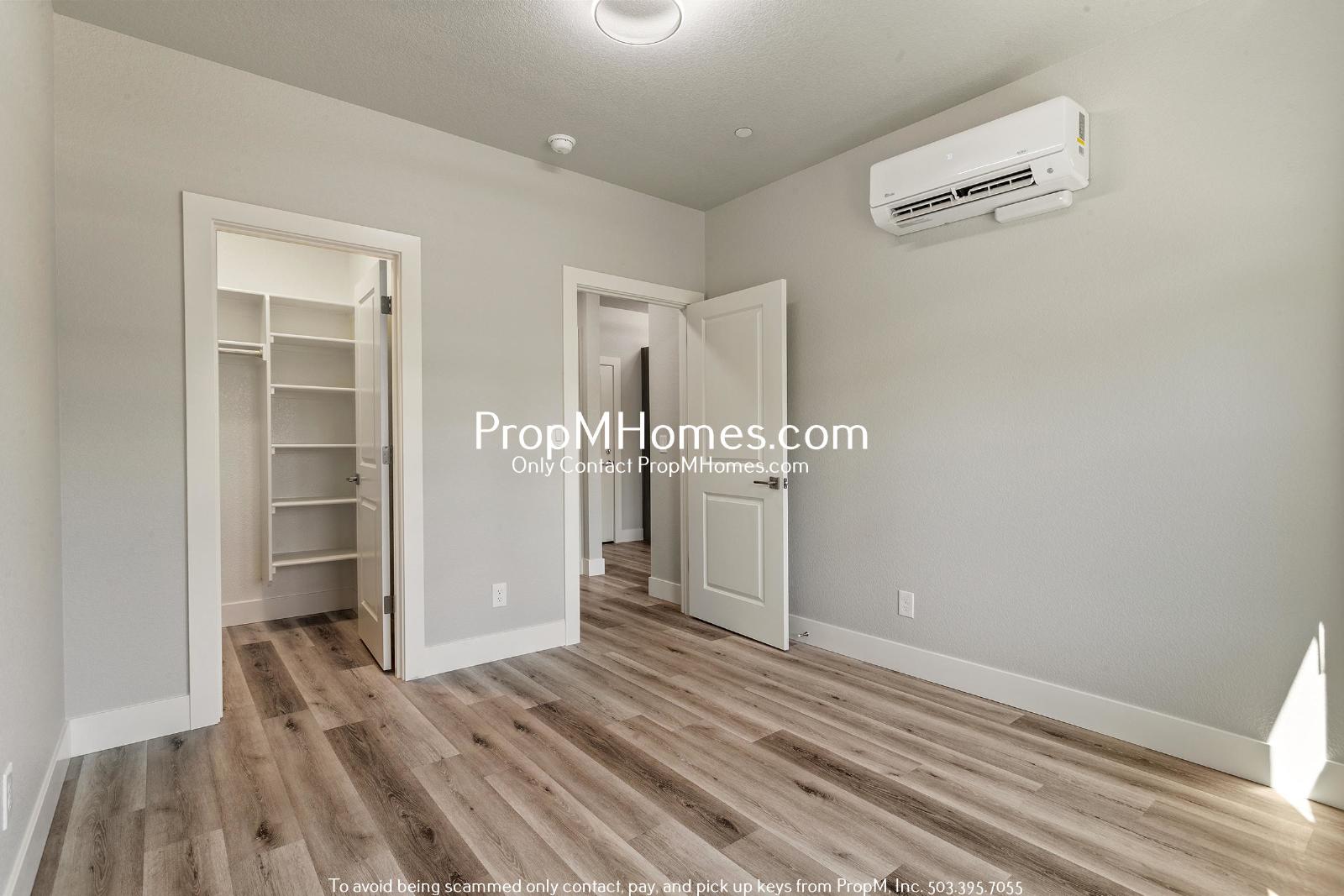 Brand New 2 Bedroom Steps Away from Multnomah Village + Move in Special! property image