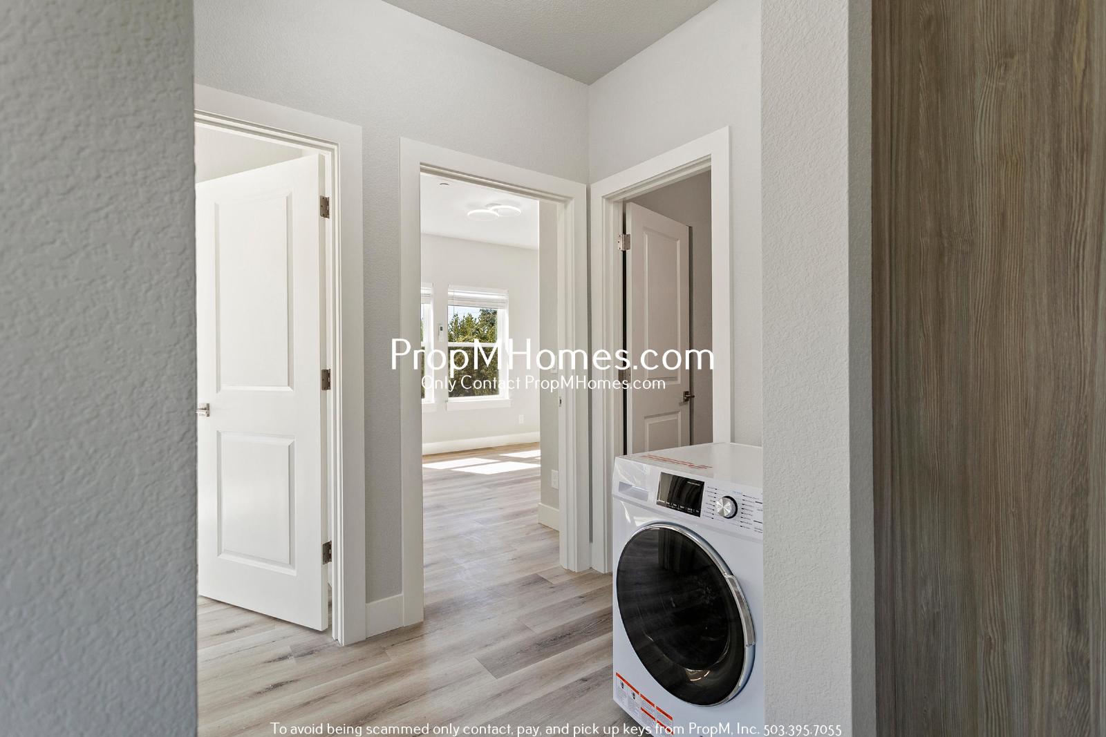 Brand New 2 Bedroom Steps Away from Multnomah Village + Move in Special! property image