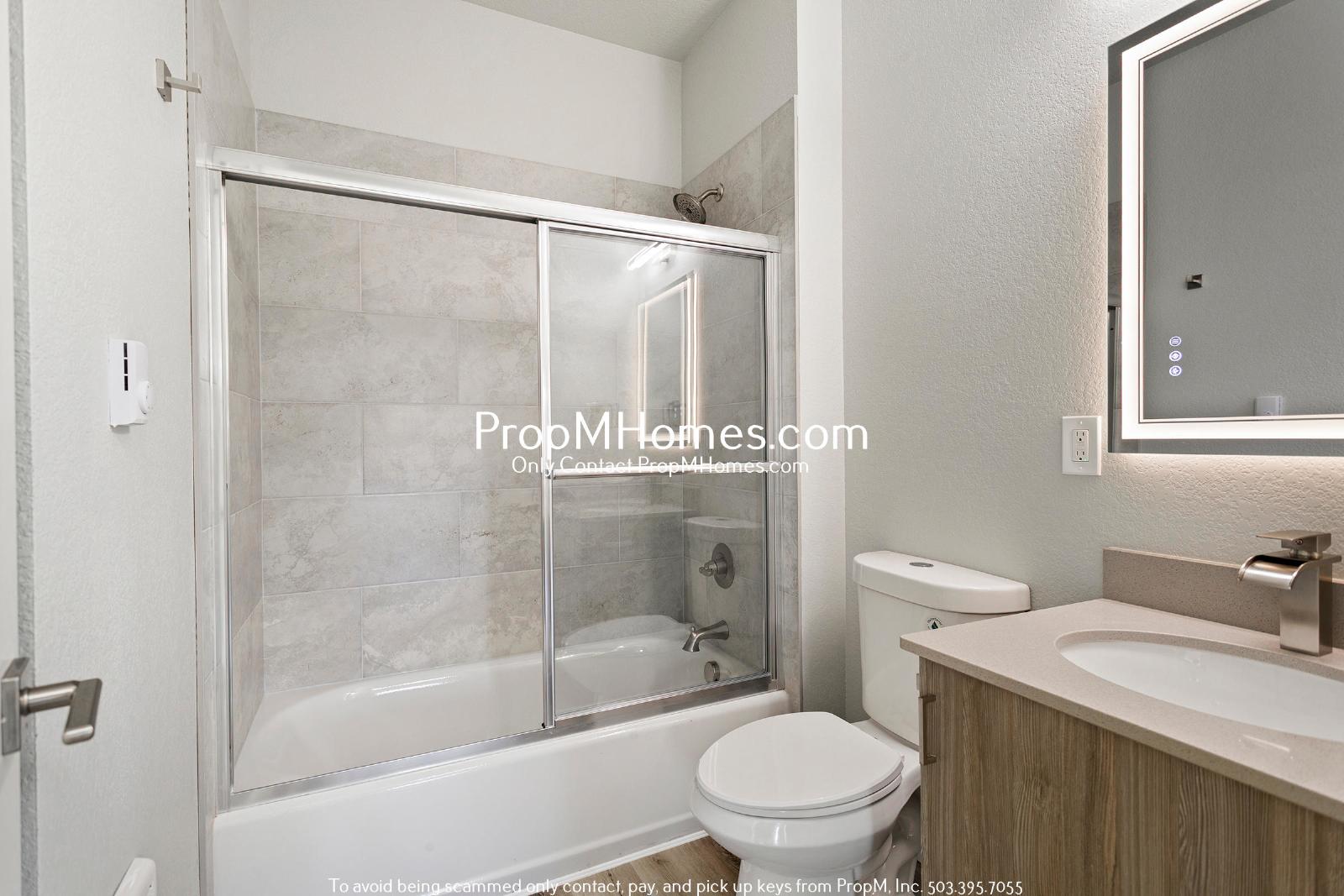 Brand New 2 Bedroom Steps Away from Multnomah Village + Move in Special! property image