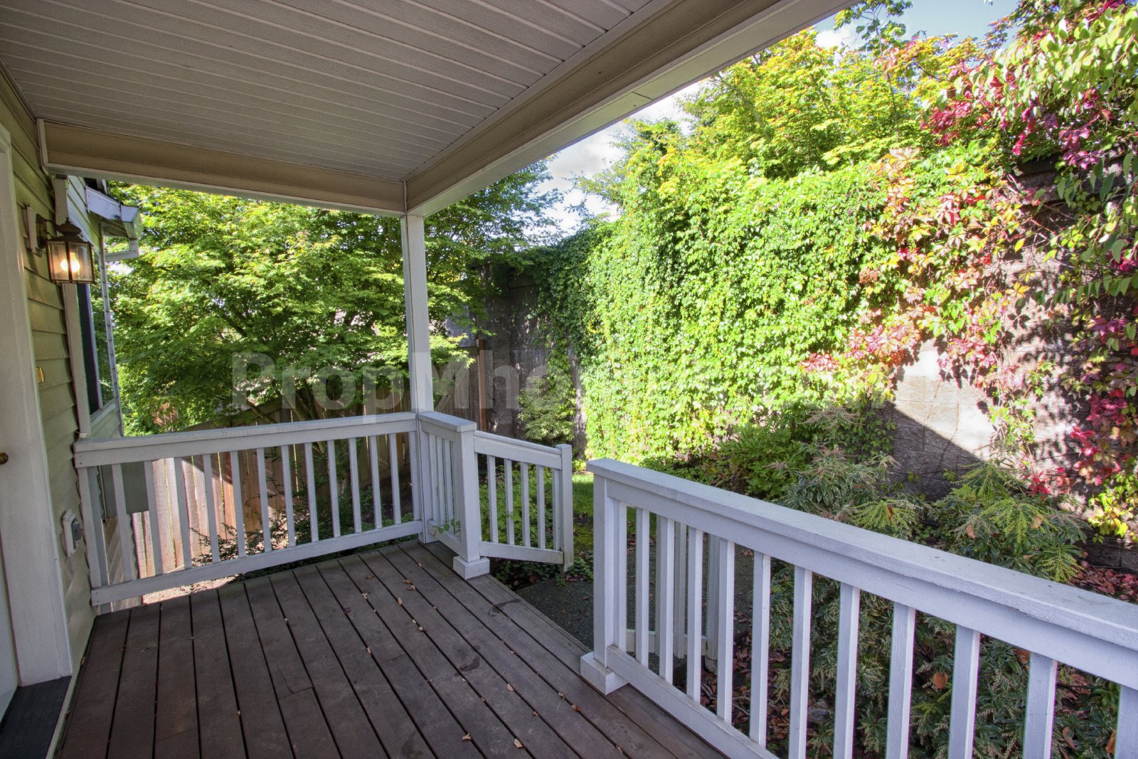 Inviting 1-Bedroom Home in Clackamas with Private Garage! property image