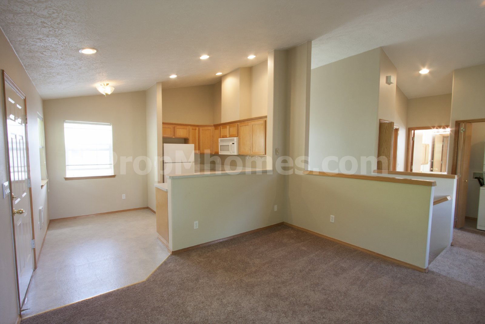 Inviting 1-Bedroom Home in Clackamas with Private Garage! property image
