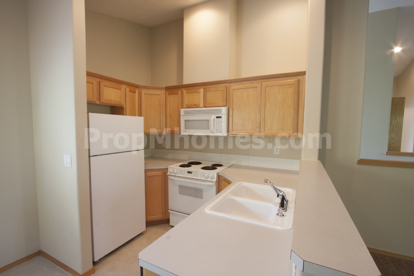 Inviting 1-Bedroom Home in Clackamas with Private Garage! property image