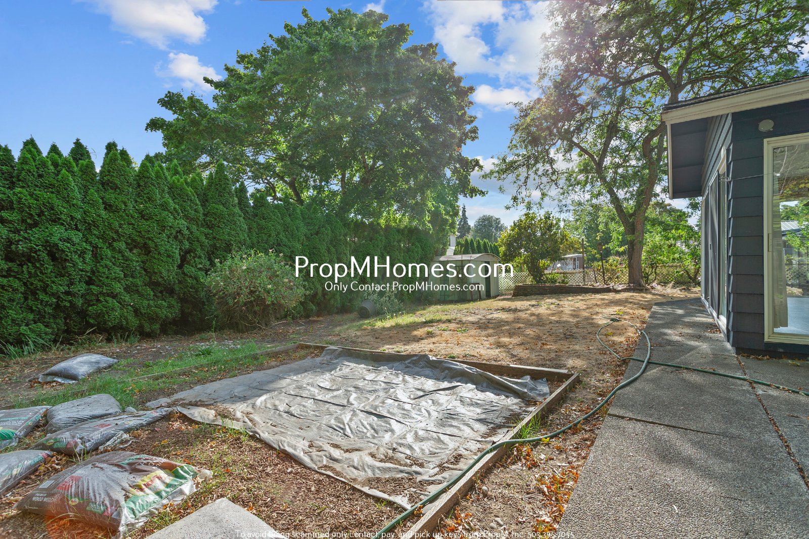 Updated Three Bedroom Home in Hillsboro w/ Sunroom! property image