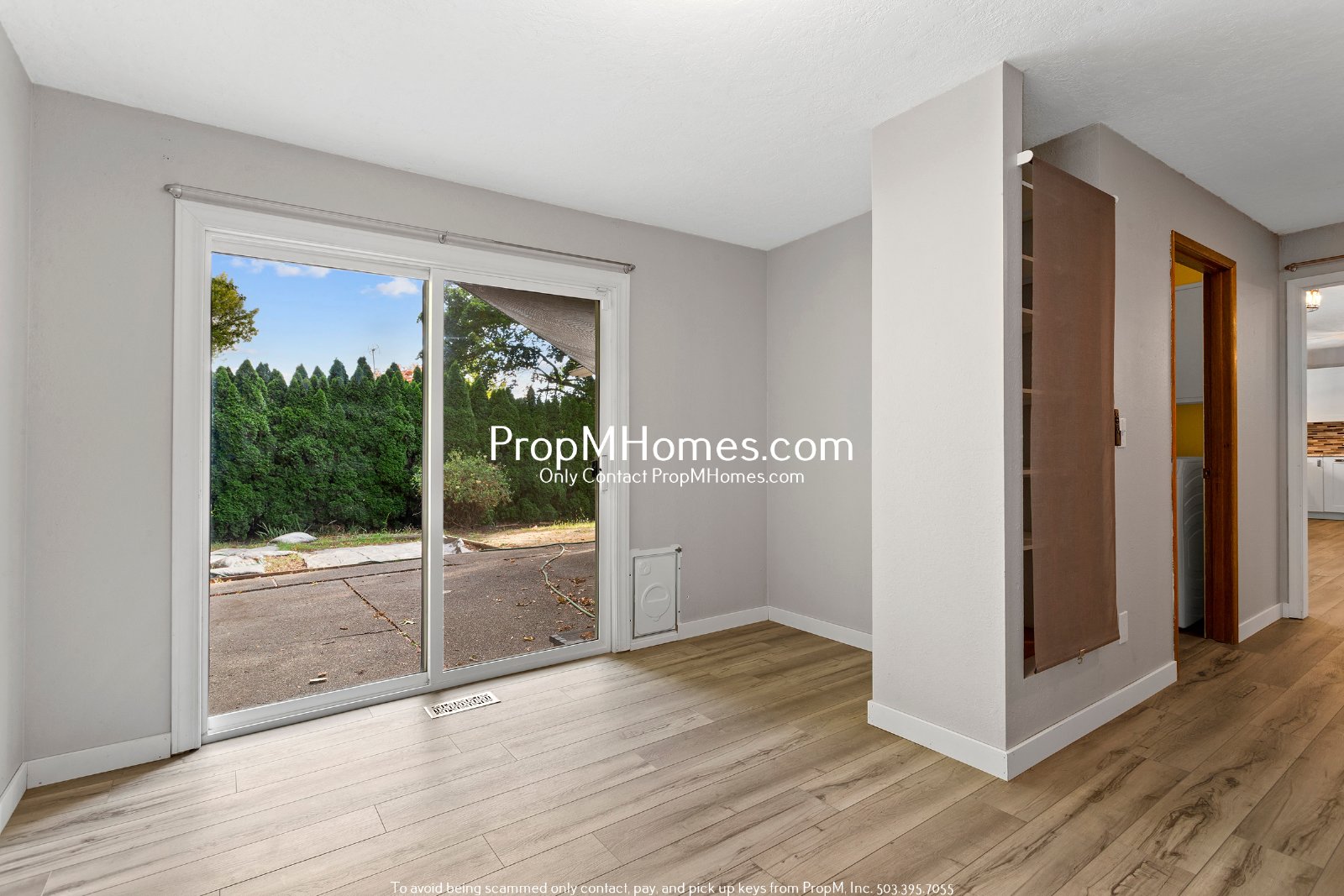 Updated Three Bedroom Home in Hillsboro w/ Sunroom! property image