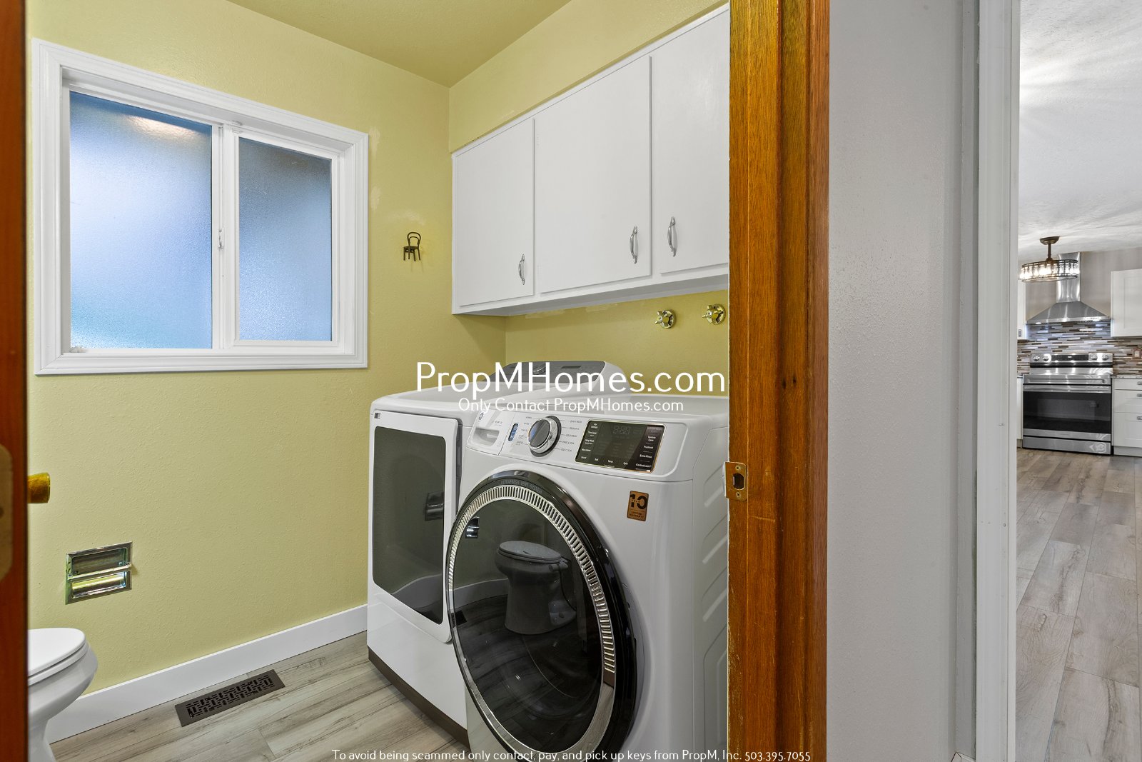 Updated Three Bedroom Home in Hillsboro w/ Sunroom! property image
