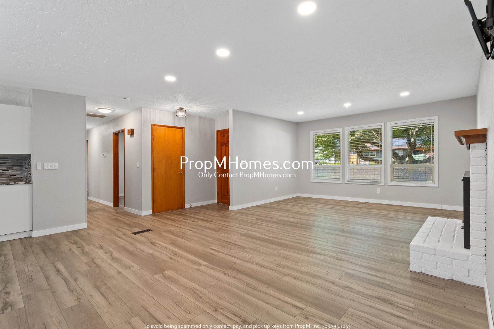 Updated Three Bedroom Home in Hillsboro w/ Sunroom! property image