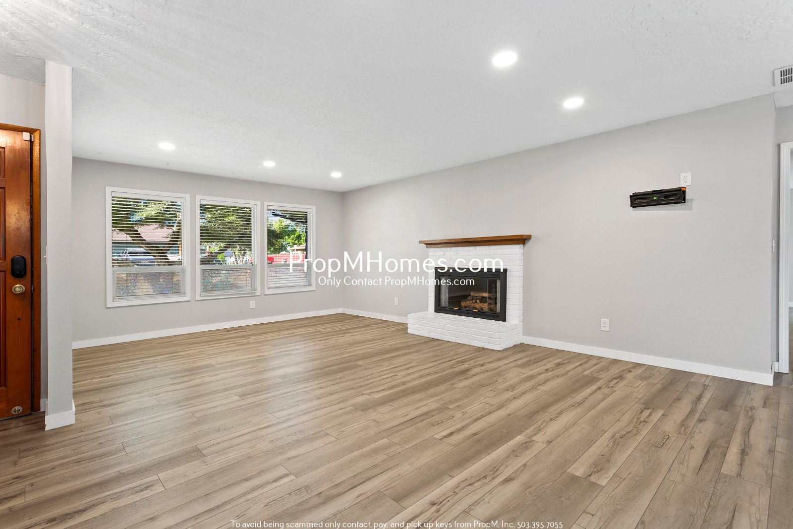 Updated Three Bedroom Home in Hillsboro w/ Sunroom! property image