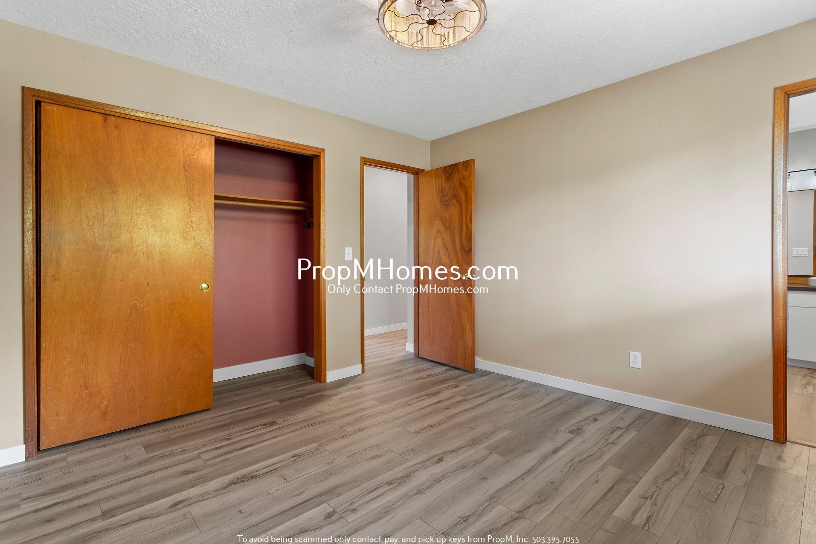 Updated Three Bedroom Home in Hillsboro w/ Sunroom! property image