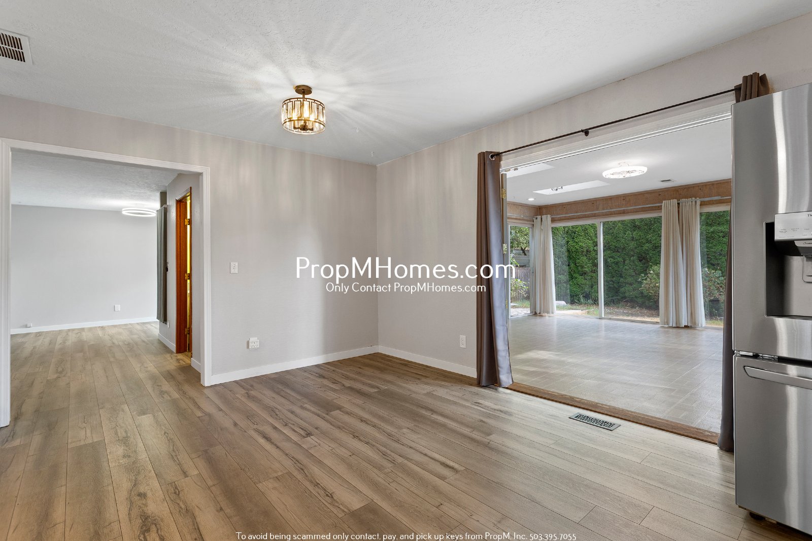 Updated Three Bedroom Home in Hillsboro w/ Sunroom! property image