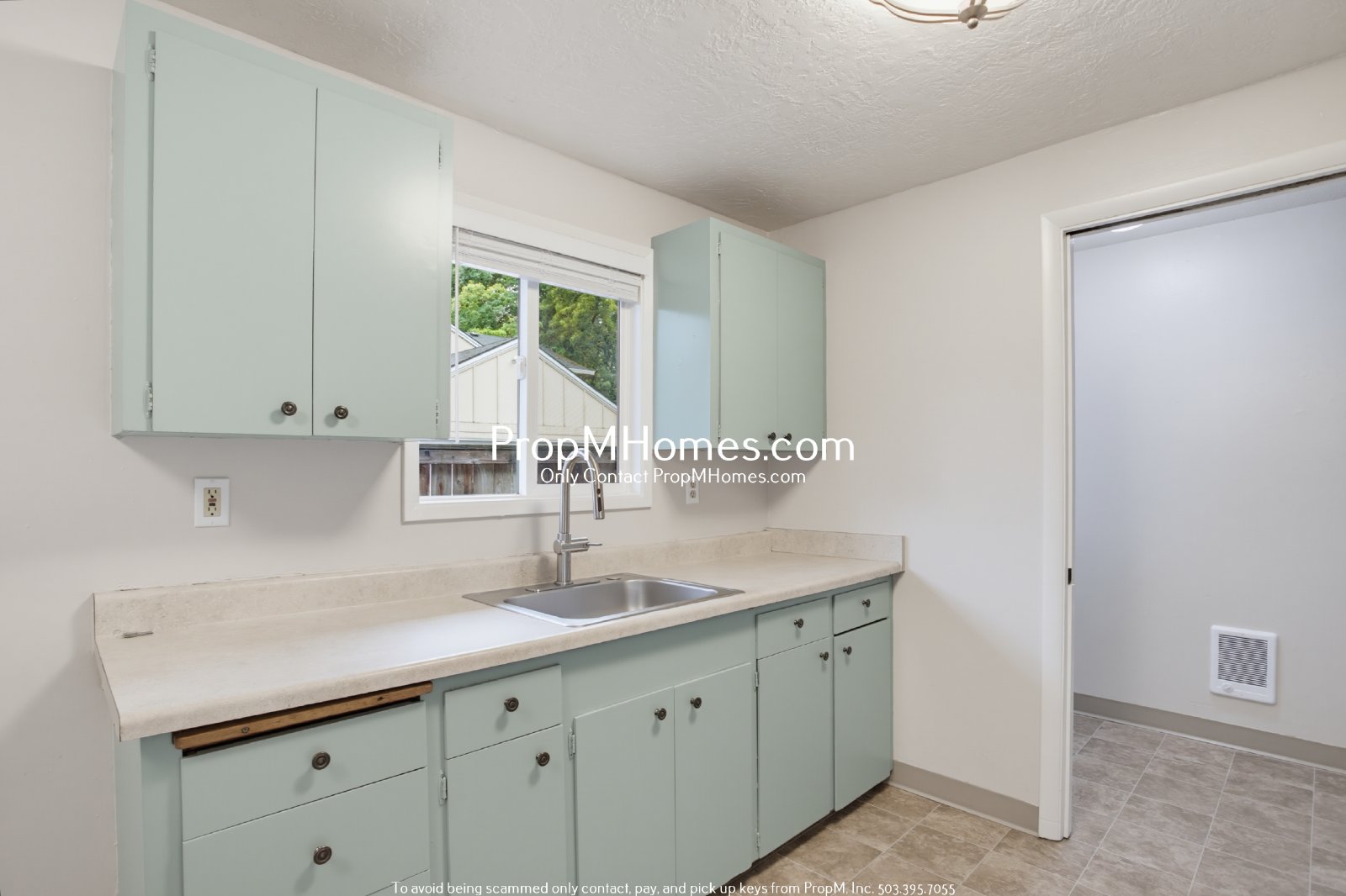 Charming Two Bedroom Duplex in SW! property image