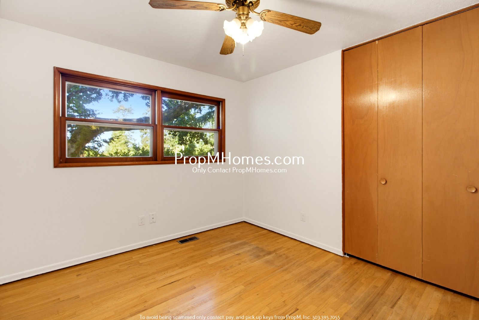 Lovely 3 Bedroom Gresham Home with Fireplace, Deck & Fenced Yard property image