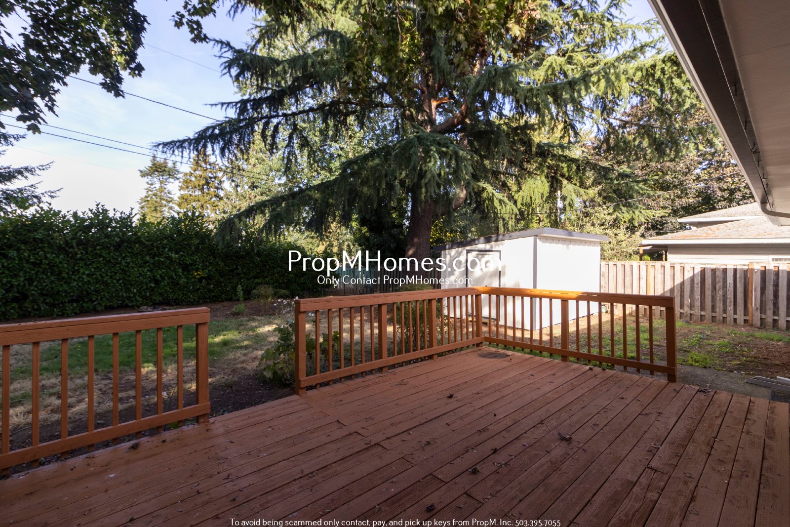 Lovely 3 Bedroom Gresham Home with Fireplace, Deck & Fenced Yard property image