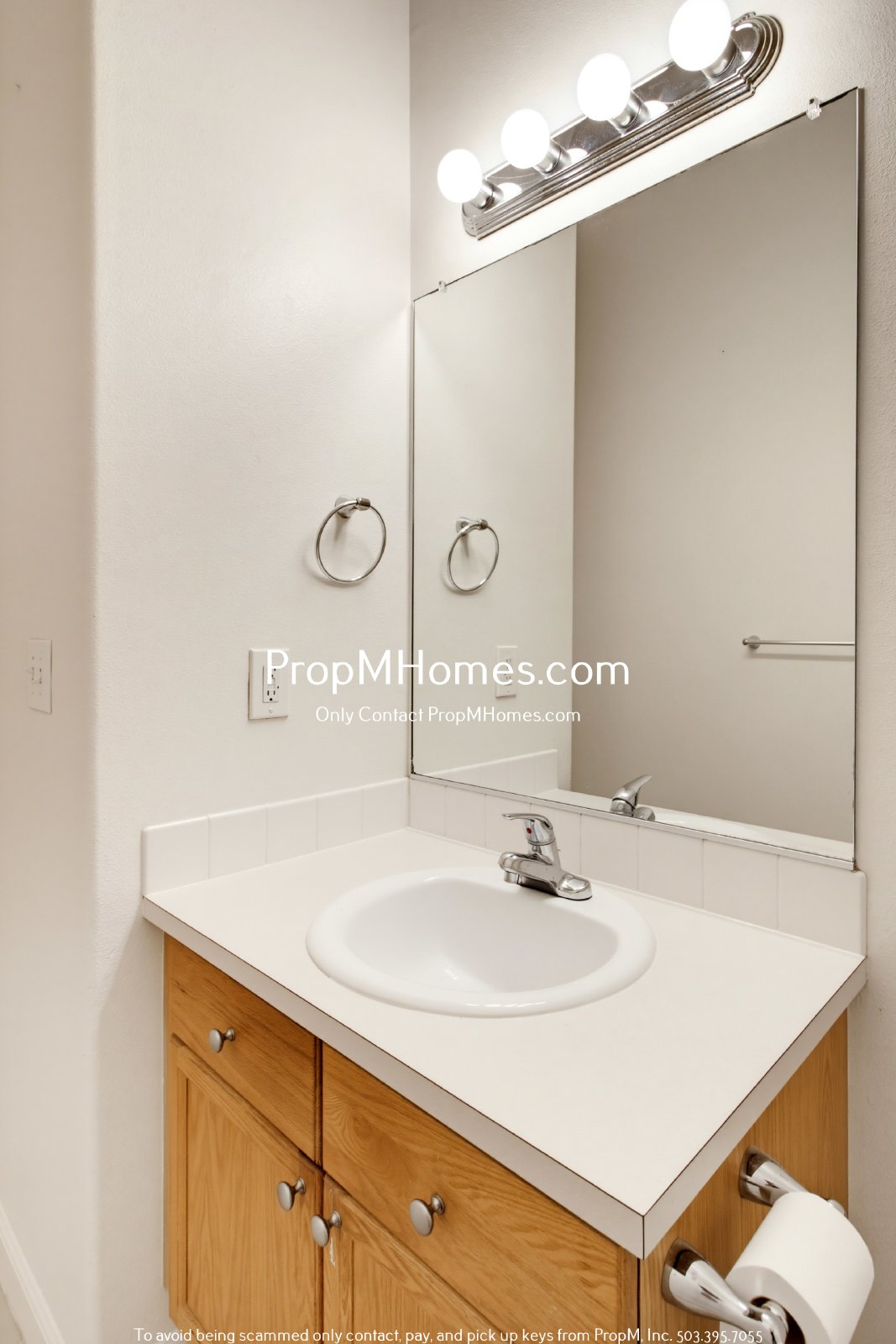 Charming SE 3 Bedroom Home with Attached Garage! property image