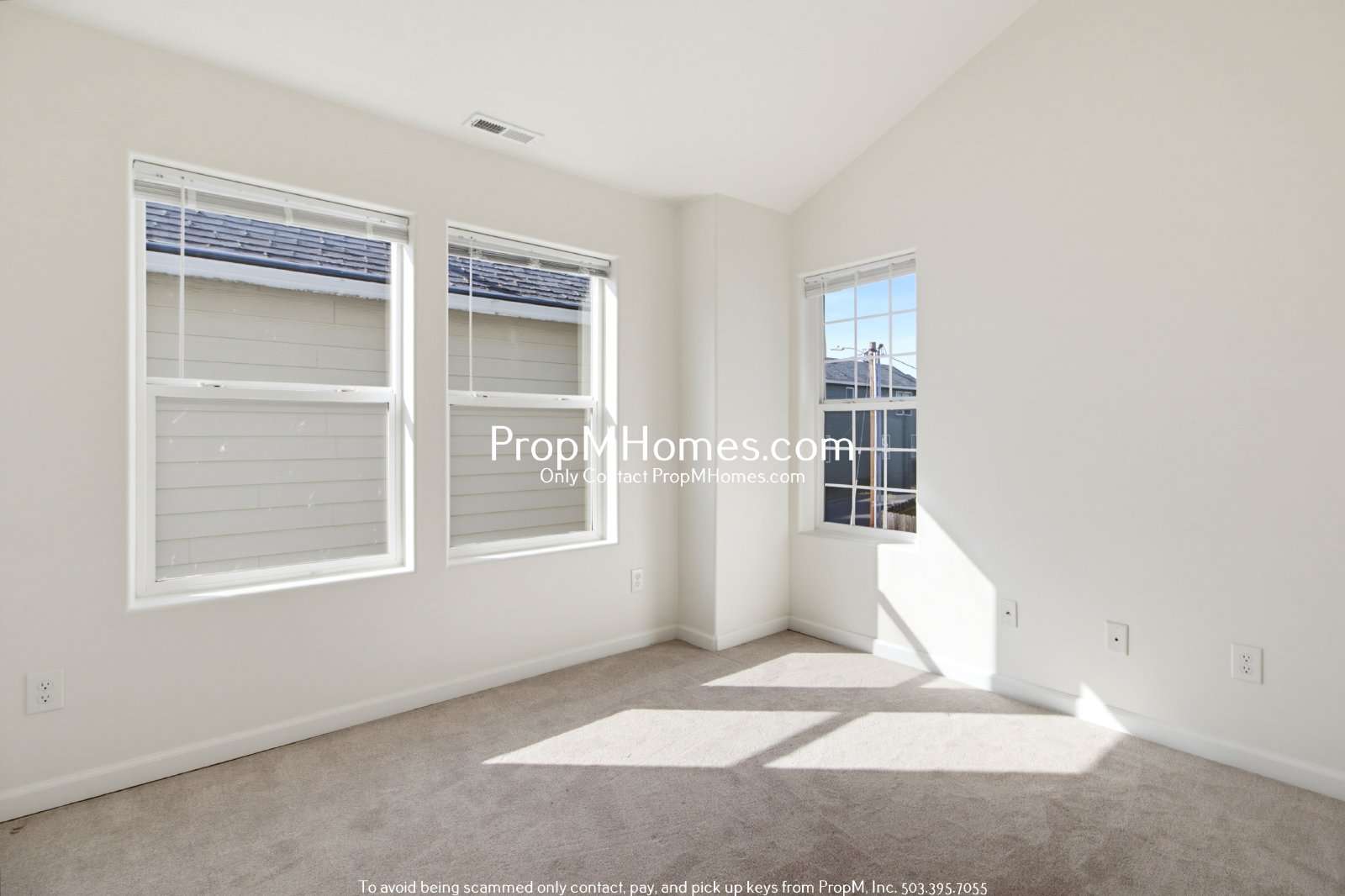 Charming SE 3 Bedroom Home with Attached Garage! property image