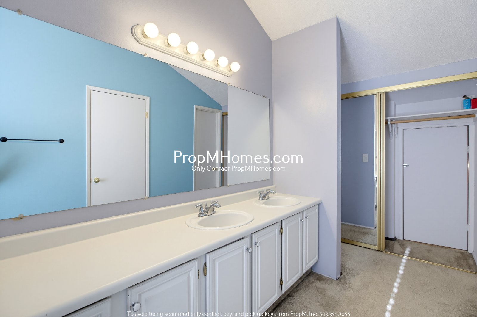 Three Bedroom Condo in Beaverton + Private Outdoor Deck! property image