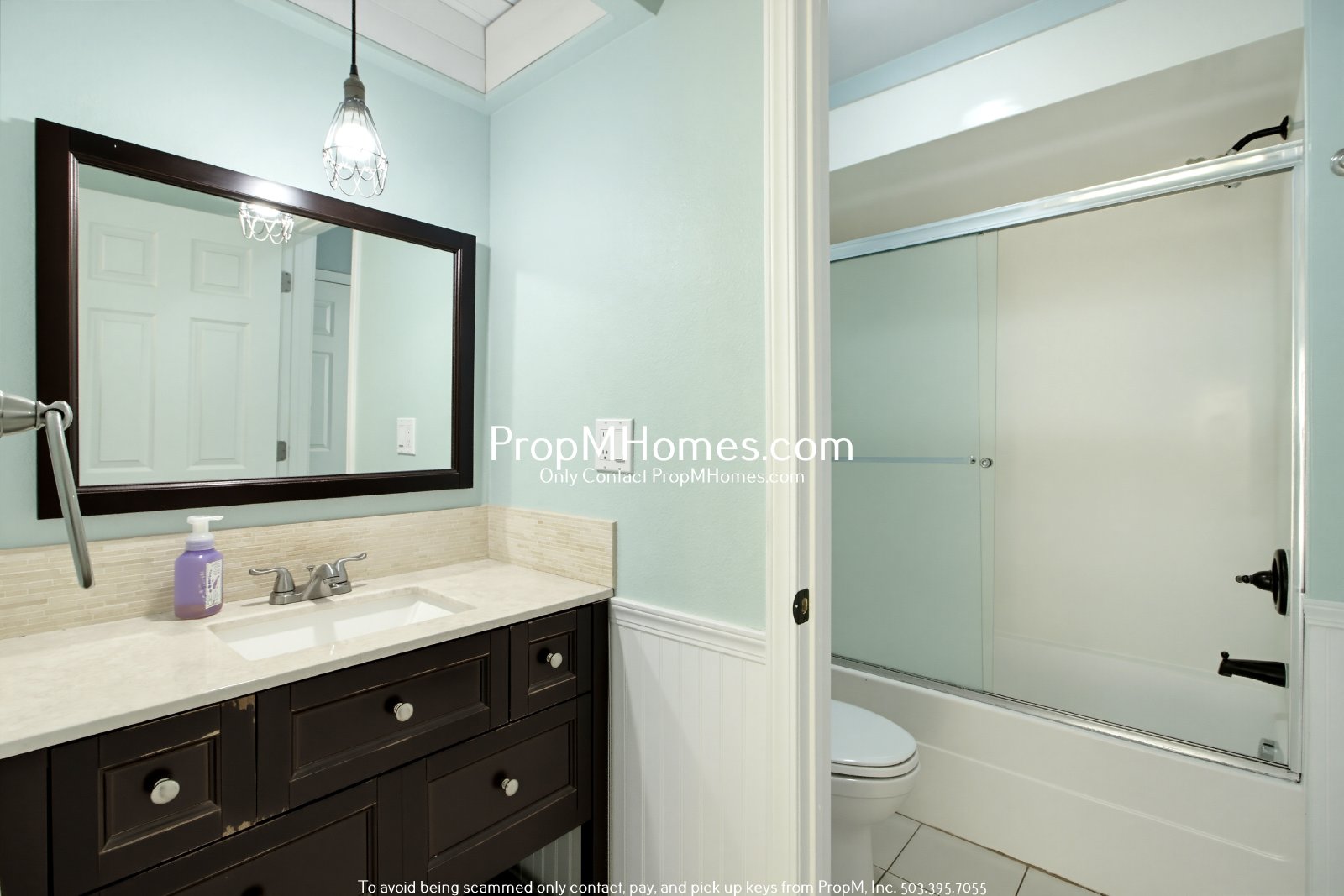 Beautiful 2 Bedroom Beaverton Condo with Patio! property image
