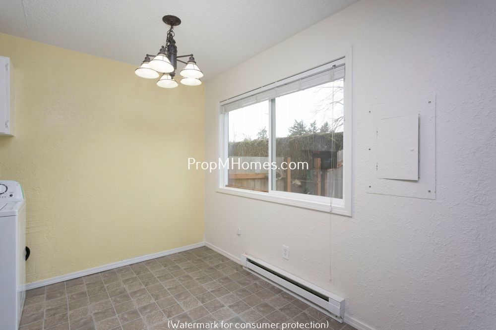 Discover Modern Comforts & Garden Serenity in Foster-Powell! property image