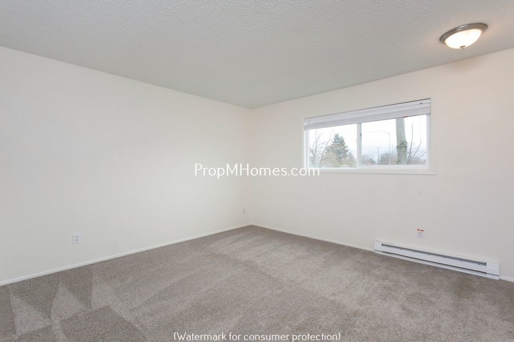 Discover Modern Comforts & Garden Serenity in Foster-Powell! property image